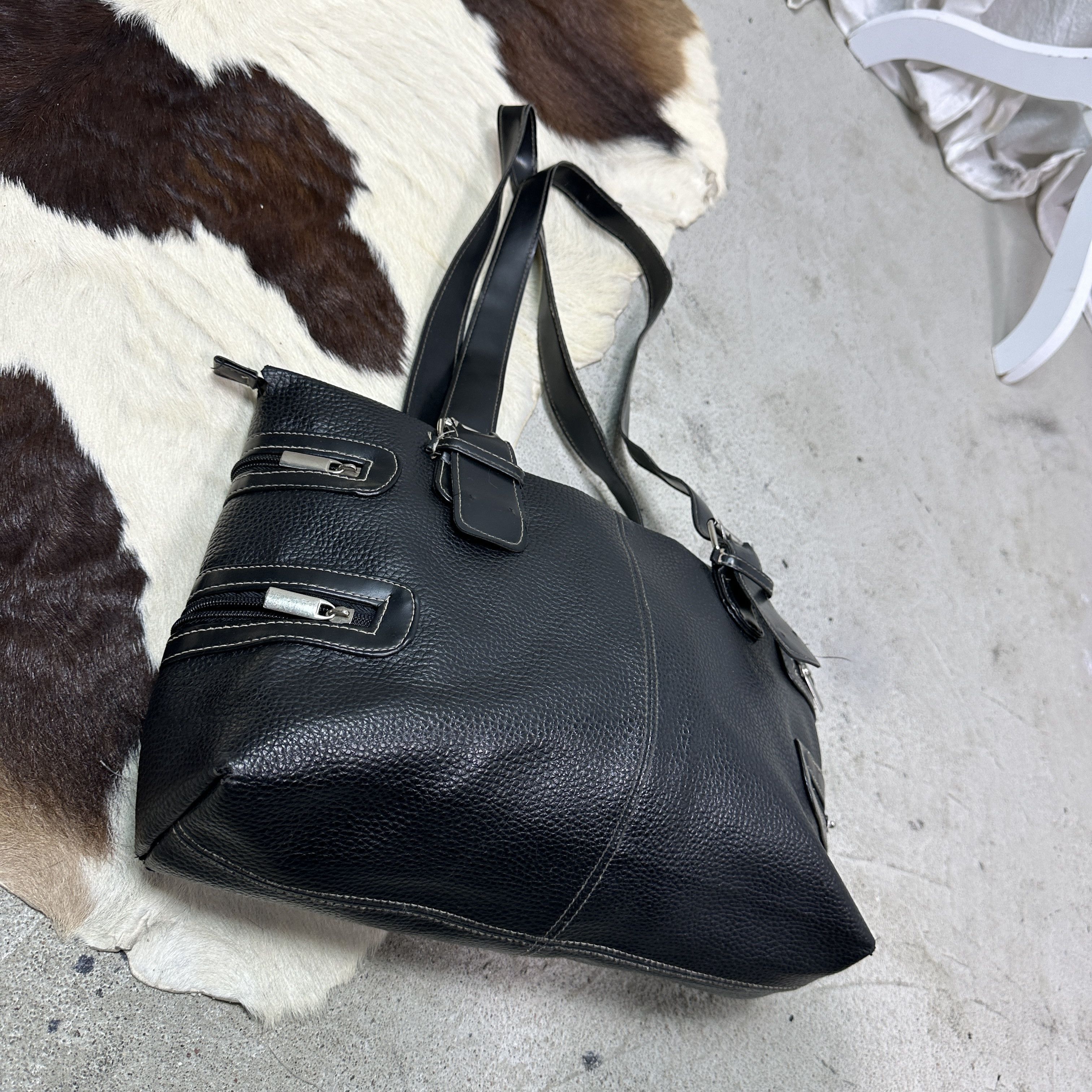 Vintage Vintage Avant Garde Leather Zippers Bag Y2K Size ONE SIZE - 3 Thumbnail