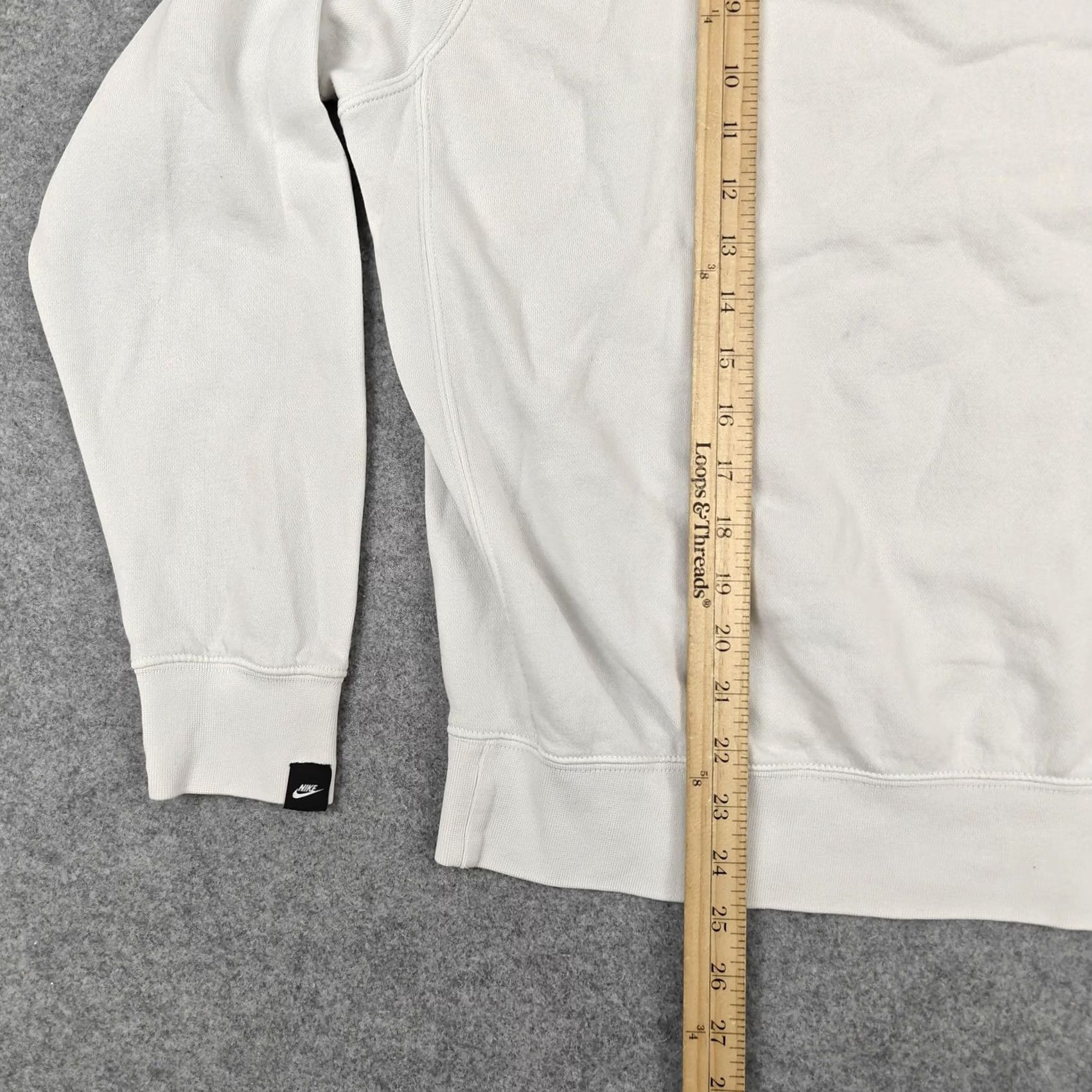 Nike Nike Sweatshirt Womens M White Crewneck Just Do It Graphic Fleece Pullover Size M / US 6-8 / IT 42-44 - 7 Thumbnail