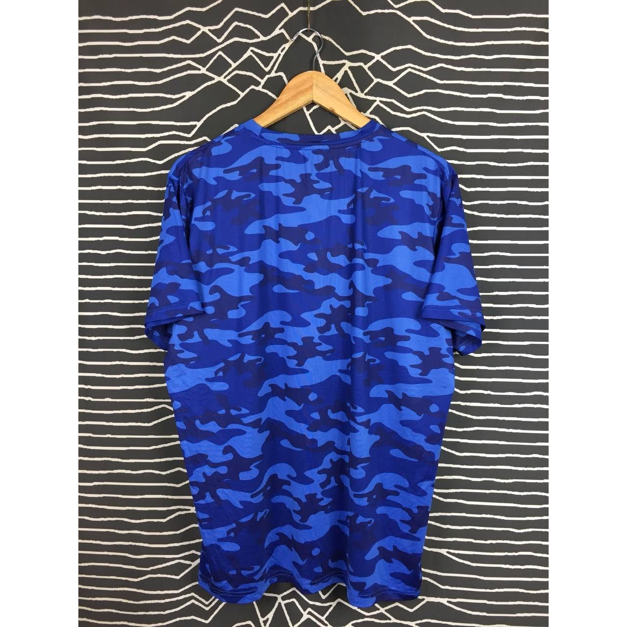 GU × Japanese Brand GU sports Camouflage Activewear Tee Size XL Size US XL / EU 56 / 4 - 5 Thumbnail