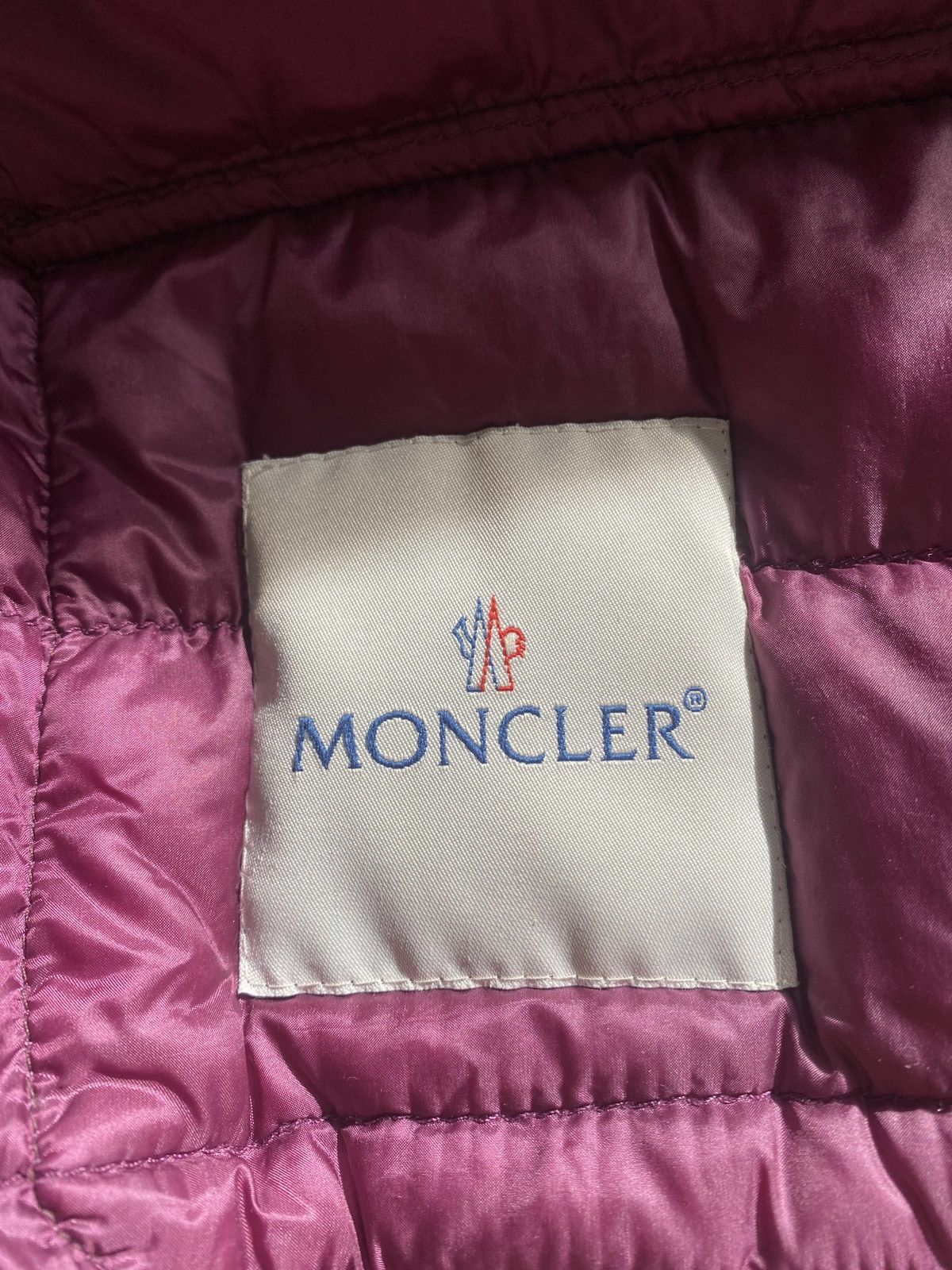 Moncler Moncler Luxury women puffer mini badge lans jacket Size M / US 6-8 / IT 42-44 - 2 Thumbnail