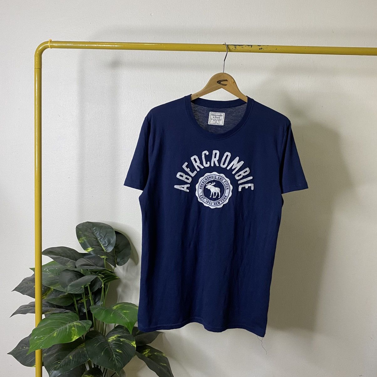 Abercrombie & Fitch Y2K Abercrombie & Fitch T Shirt Size US L / EU 52-54 / 3 - 1 Thumbnail