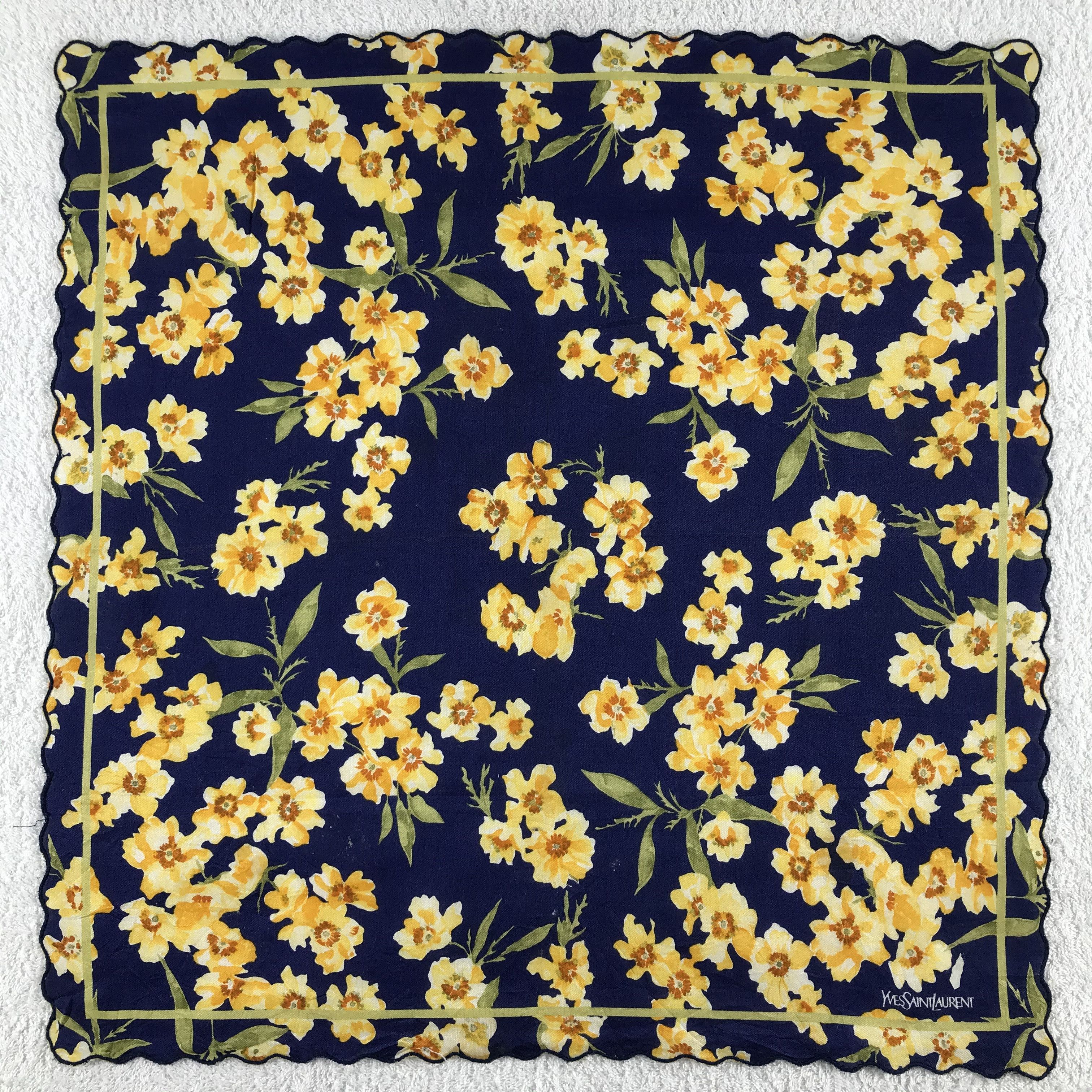 Vintage × Yves Saint Laurent Yves Saint Laurent Bandana / Handkerchief /Neckerchief -S184 Size ONE SIZE - 1 Thumbnail