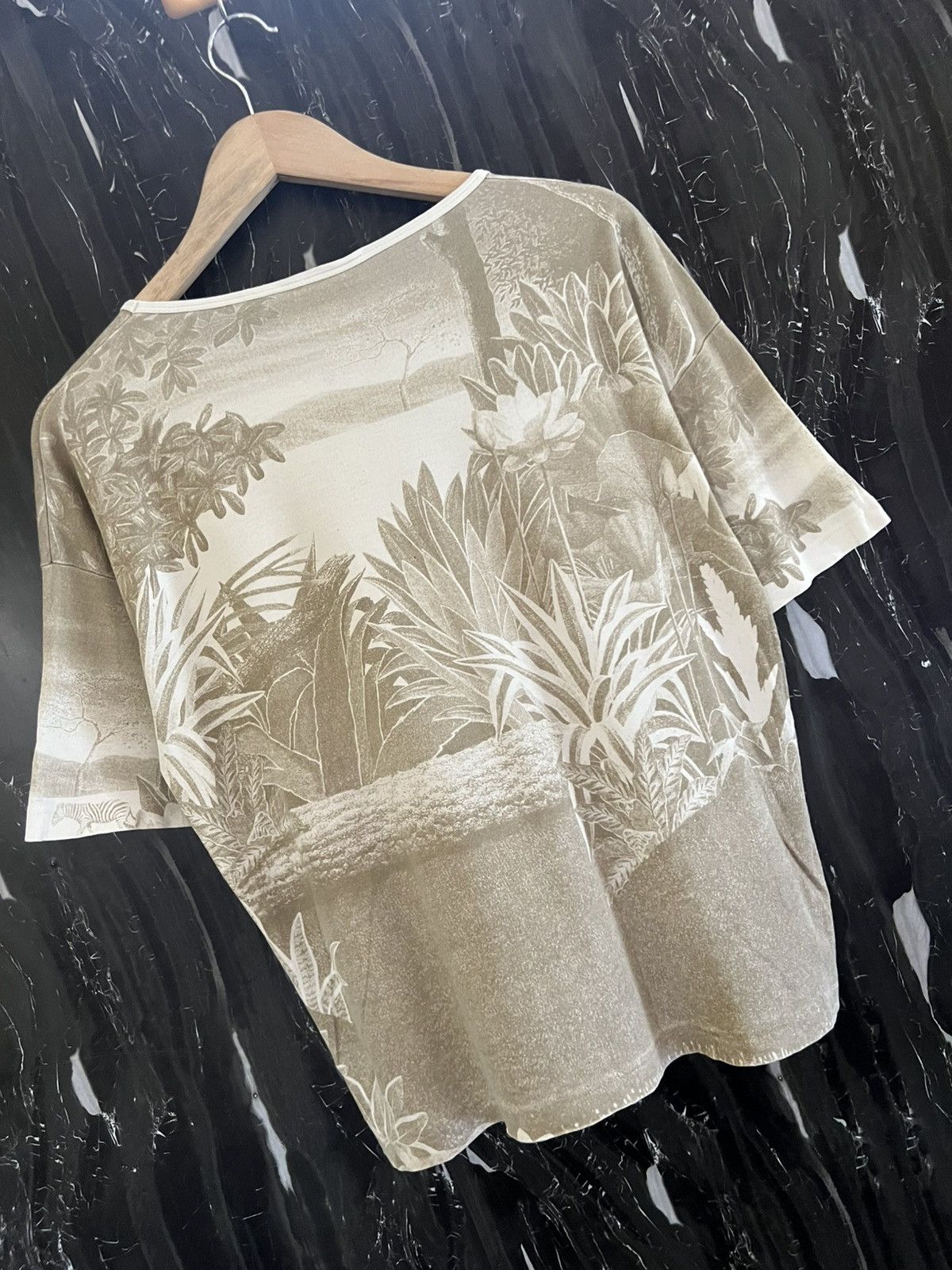 Krizia Uomo Krizia Vintage T-Shirt – Italian Designer Classic Size US XL / EU 56 / 4 - 4 Thumbnail