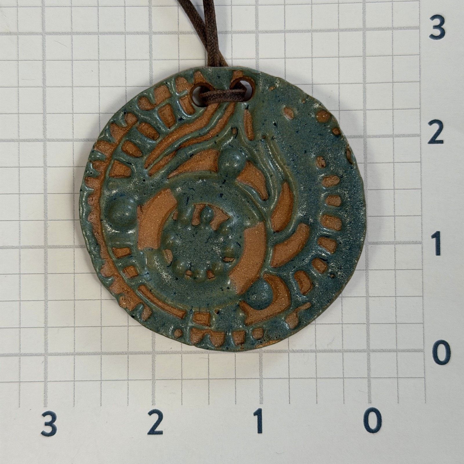 Vintage VTG Boho 1980s Gray-Green Abstract Clay Pendant Necklace 24" Size ONE SIZE - 7 Thumbnail