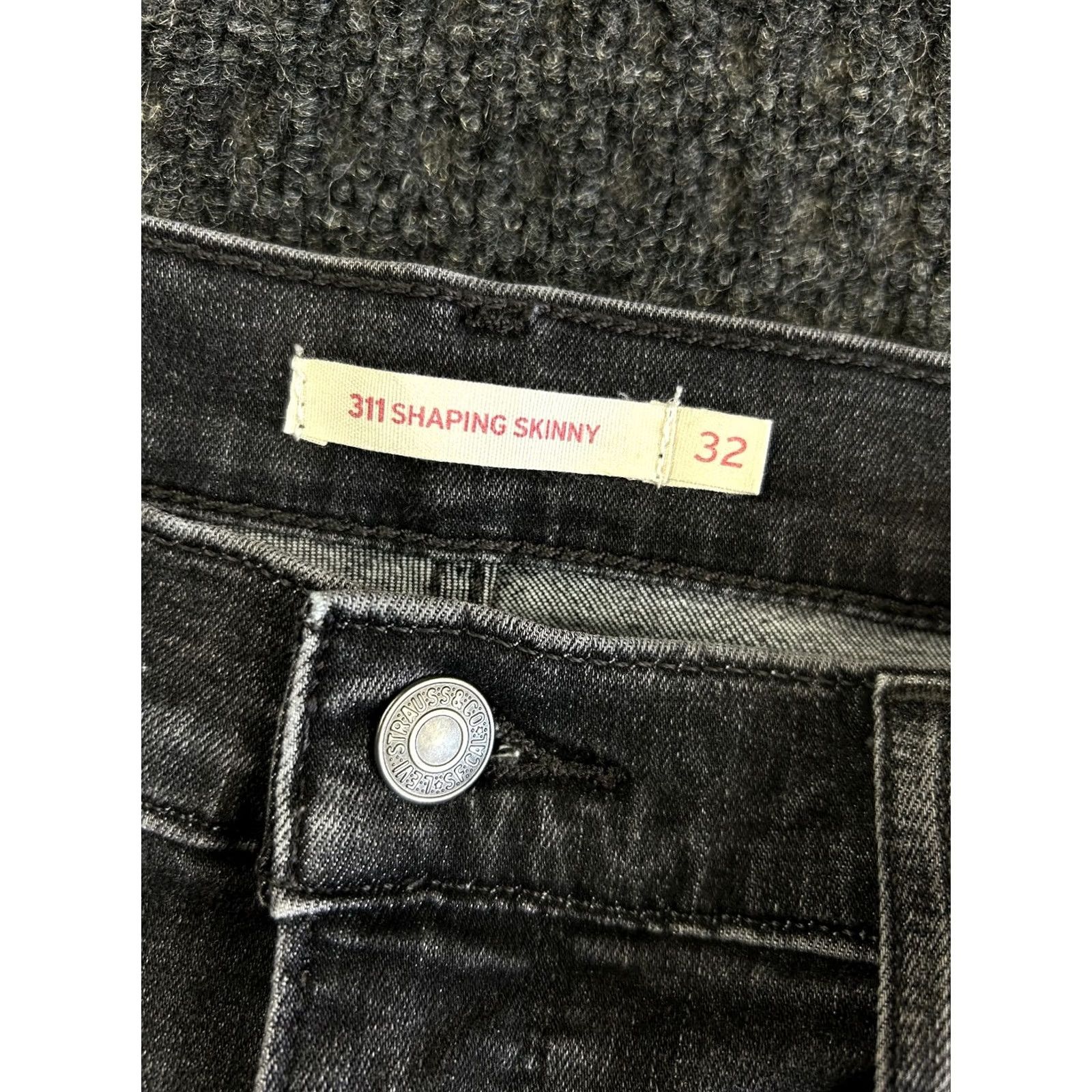 Levi's VINTAGE Levi’s Women’s 311 Shaping Skinny Jeans 32 x 30 Faded Black Denim Mid Rise Size 24" / US 00 / IT 34 - 3 Thumbnail
