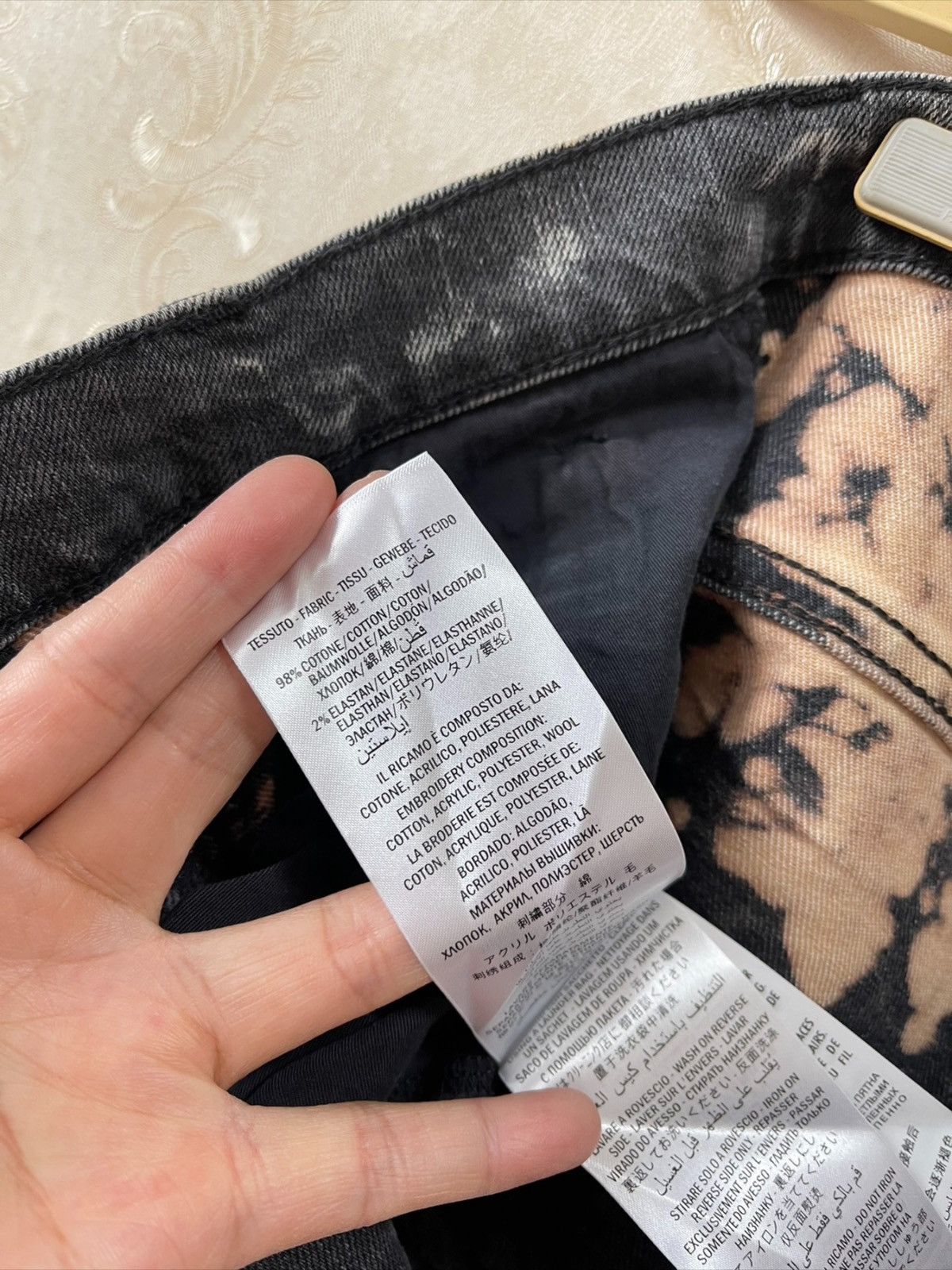 Gucci Gucci Tiger Flower Embroidery Bleach Denim Jeans size24 Size 24" / US 00 / IT 34 - 5 Thumbnail
