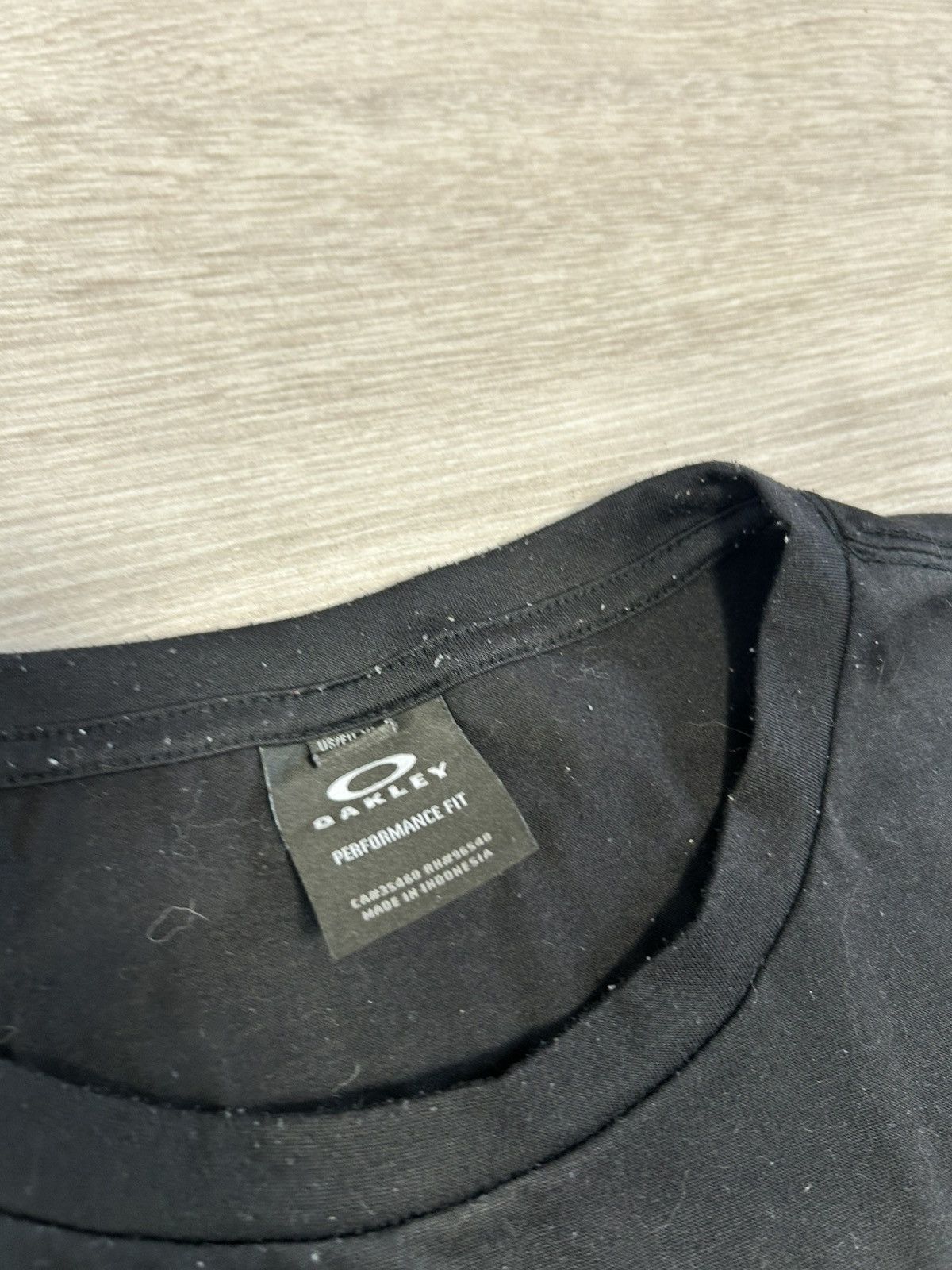 Oakley Vintage Oakley T-shirt Big logo Size XL Sport Size US XL / EU 56 / 4 - 5 Thumbnail