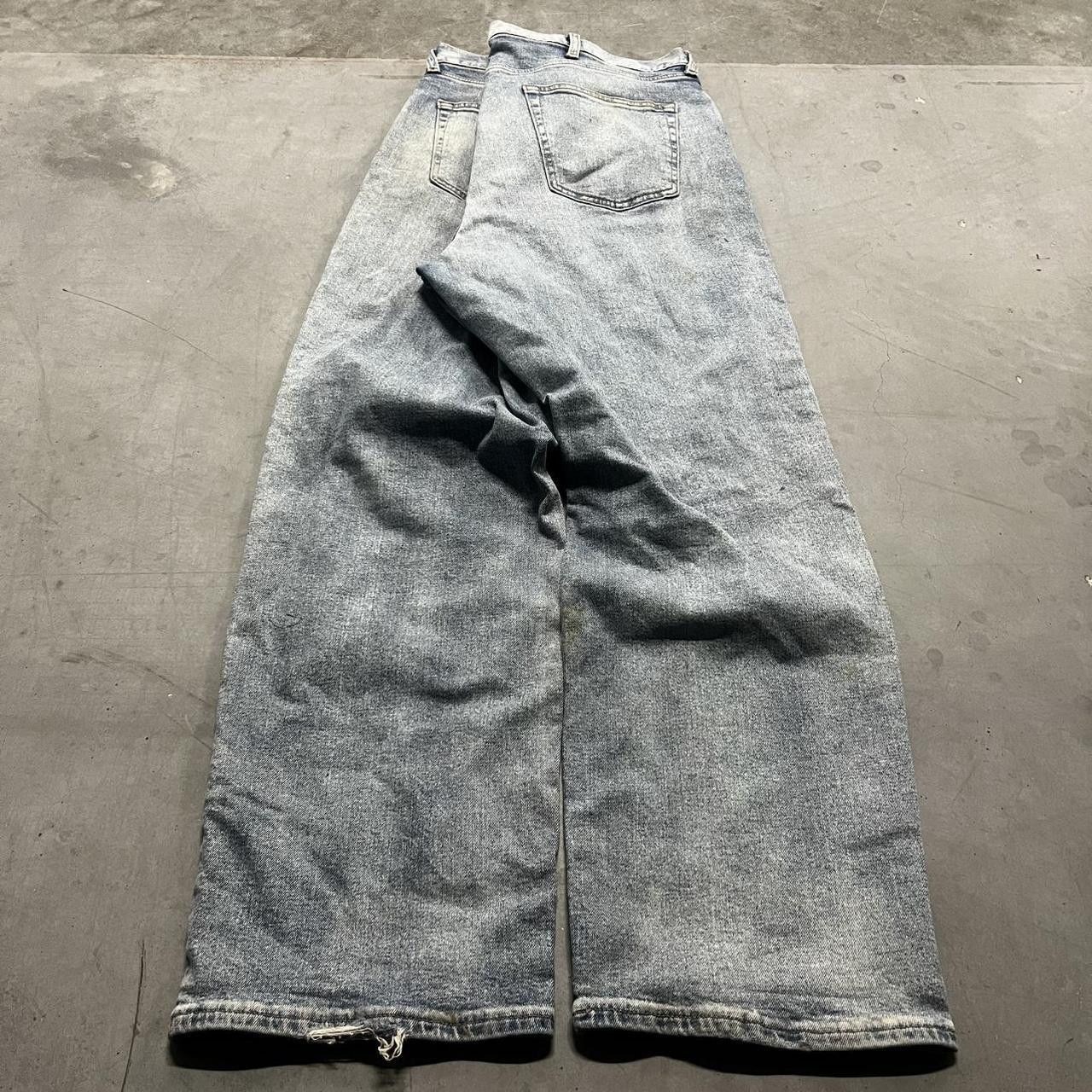 Vintage Vintage Y2K/2000s Super Baggy Loose Light wash Skater Essential WideLeg Denim Jeans! Size US 40 / EU 56 - 6 Thumbnail