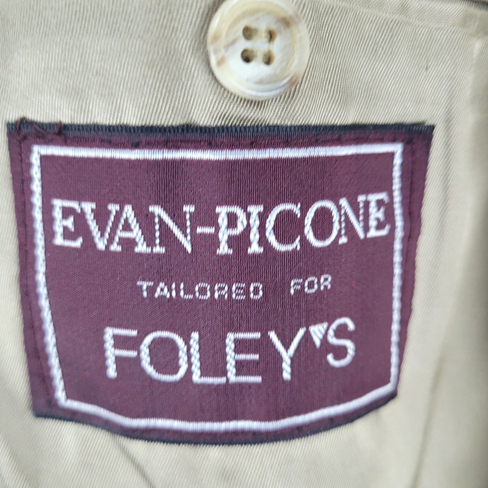 Evan Picone VTG Evan Picone Navy Gold Button Vented Notch Blazer Sport Coat USA 44R Size 44R - 3 Thumbnail