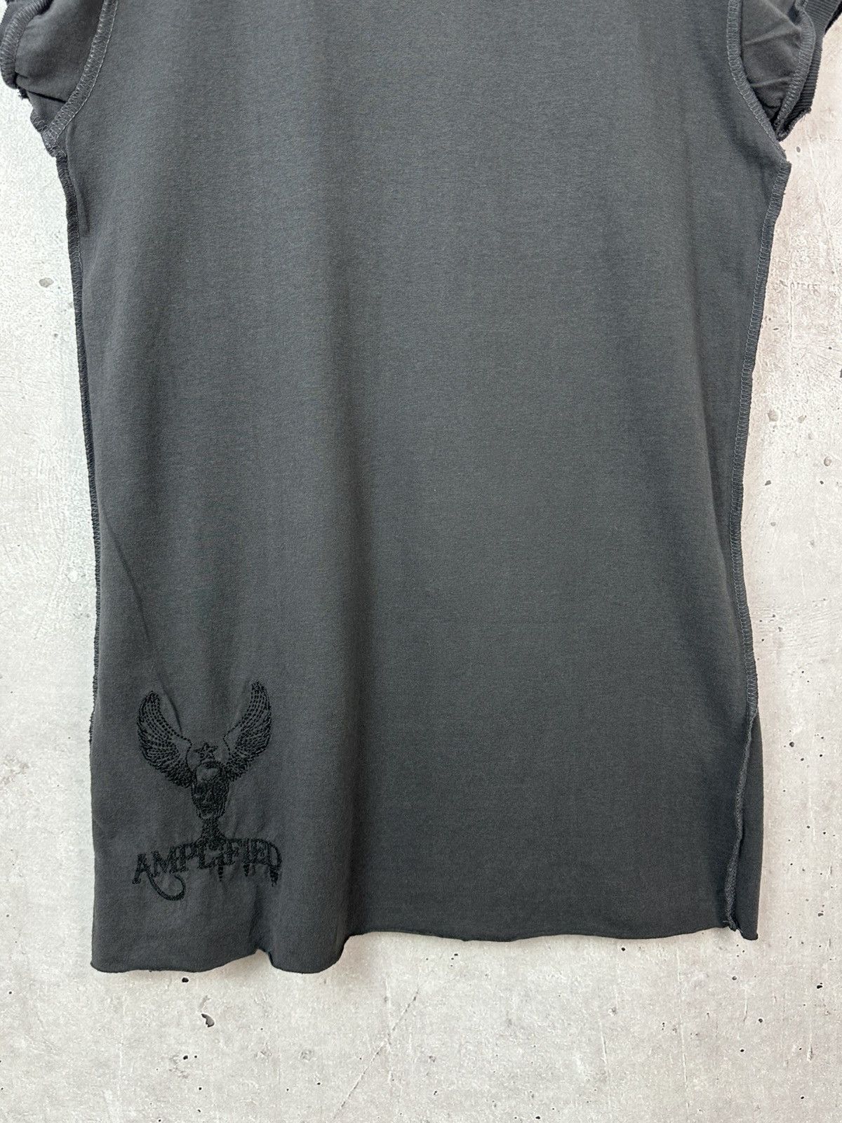 Amplified Vintage Amplfied The Who 2009 Limited Grey T-shirt Size M / US 6-8 / IT 42-44 - 8 Thumbnail