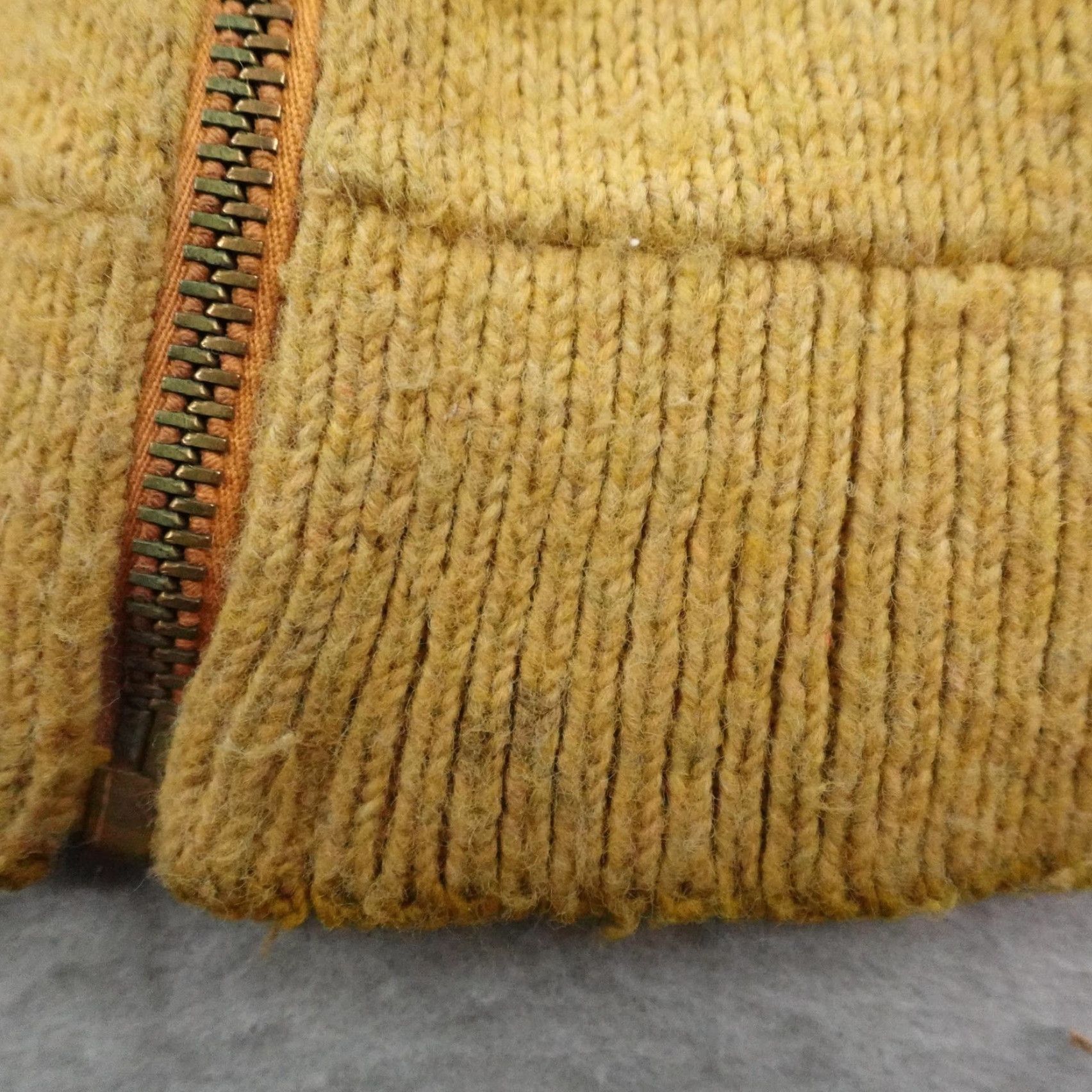 Vintage VINTAGE Campus Sweater Mens Medium Mustard Yellow Zip Up Mock Neck Cardigan 70s Size US M / EU 48-50 / 2 - 4 Thumbnail