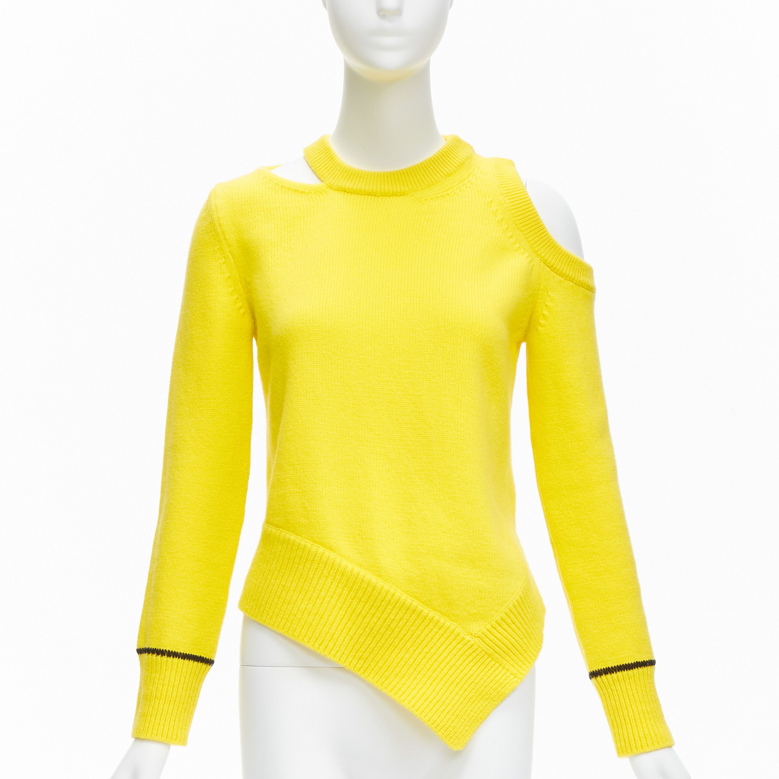 ALEXANDER MCQUEEN 2022 yellow wool blend asymmetric cold shoulder sweater S
