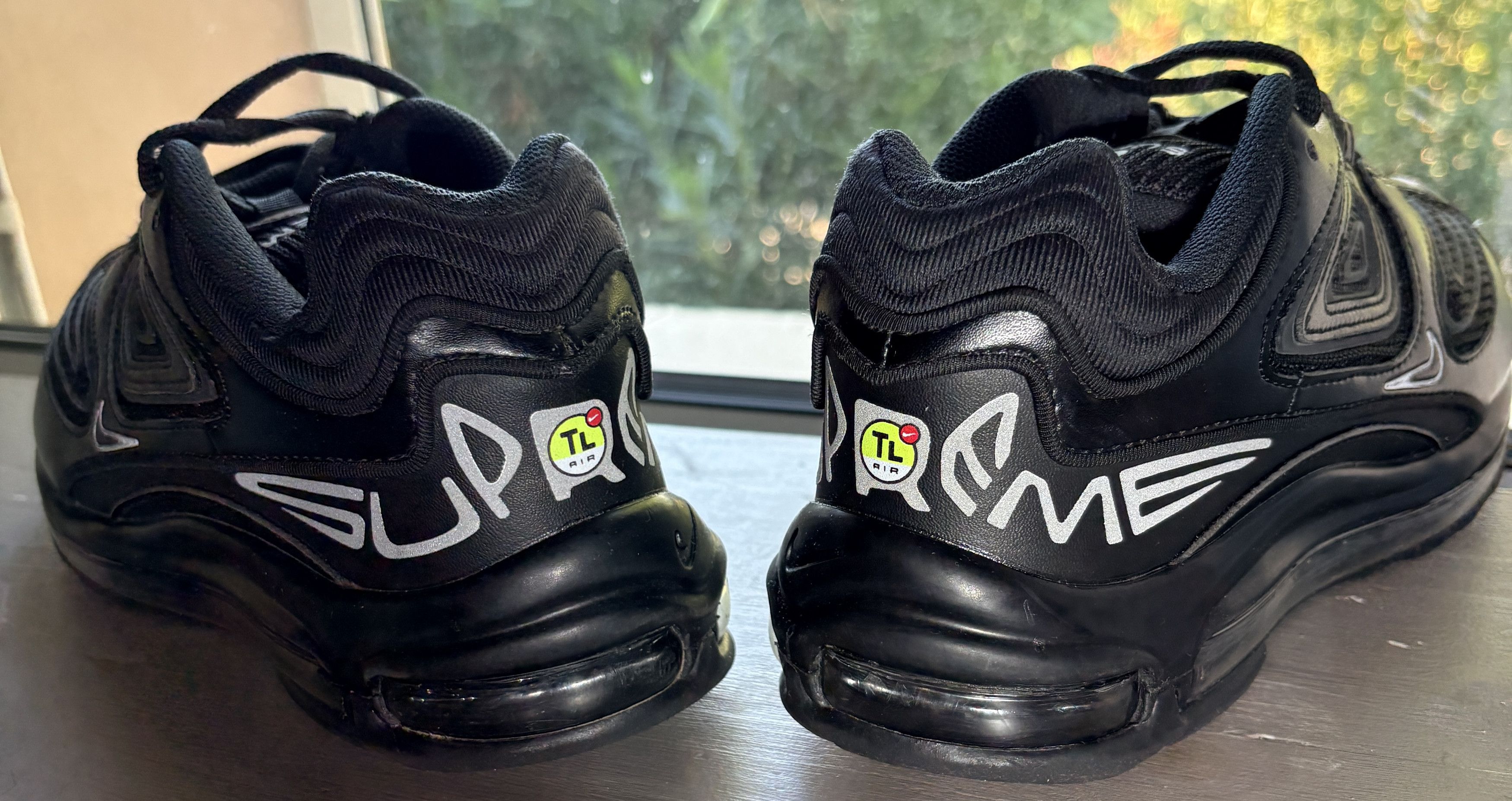 Nike × Supreme Supreme x Nike Air Max 98 TL SP Black Size US 8 / EU 41 - 4 Thumbnail