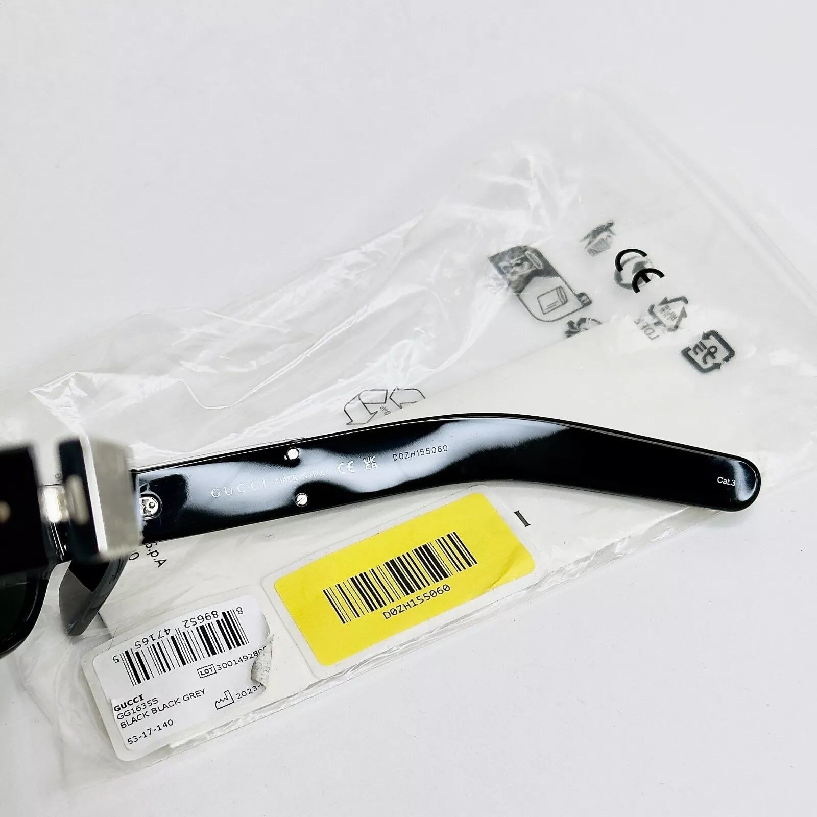 Gucci GUCCI 1635 Black Narrow Logo Gg1635S Mask Sunglasses 003 Size ONE SIZE - 9 Thumbnail