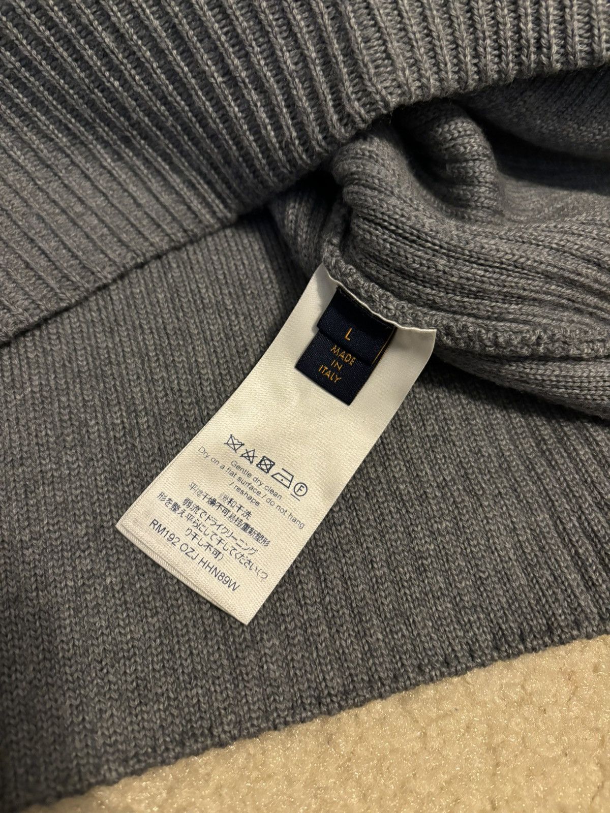 Louis Vuitton Louis Vuitton LV Knit Earth Logo Pattern Crewneck Sweater Size US L / EU 52-54 / 3 - 7 Thumbnail