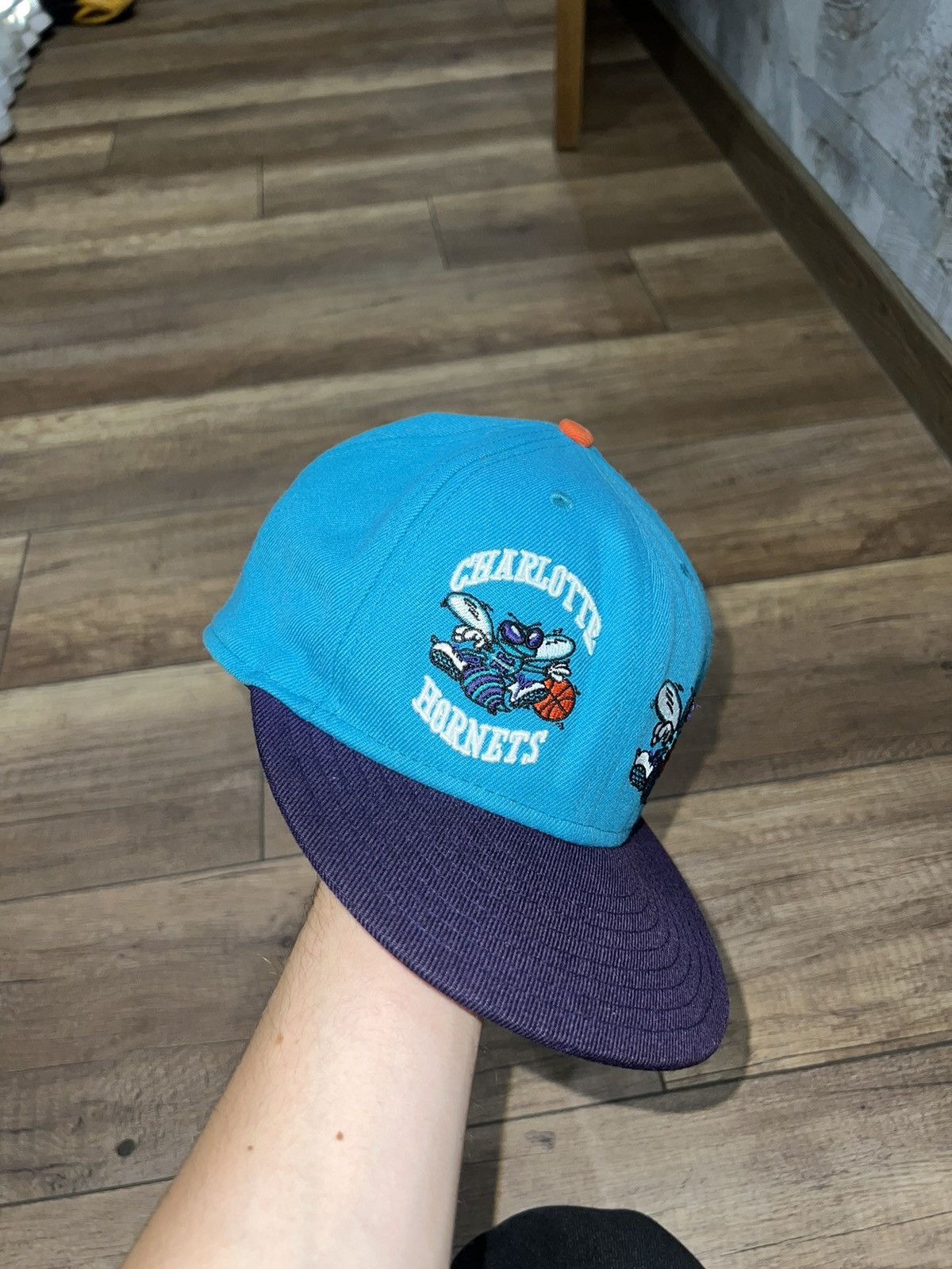 NBA × New Era Charlotte Hornets vintage NBA basketball hat cap hardwood Size ONE SIZE - 2 Thumbnail