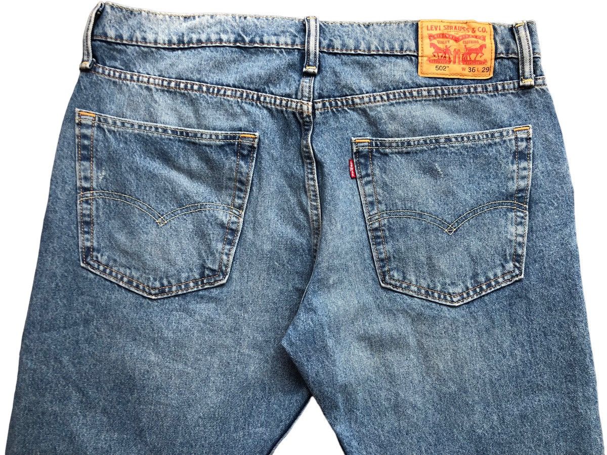 Levi's Vintage Levi's 502 Distressed Ripped Denim Jeans Size US 37 - 10 Thumbnail