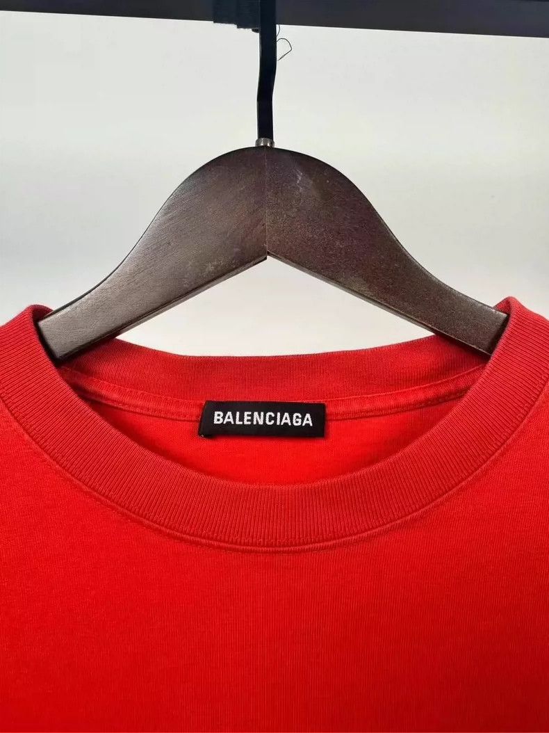 Balenciaga Balenciaga Red front and back logo short sleeve Size US M / EU 48-50 / 2 - 3 Thumbnail