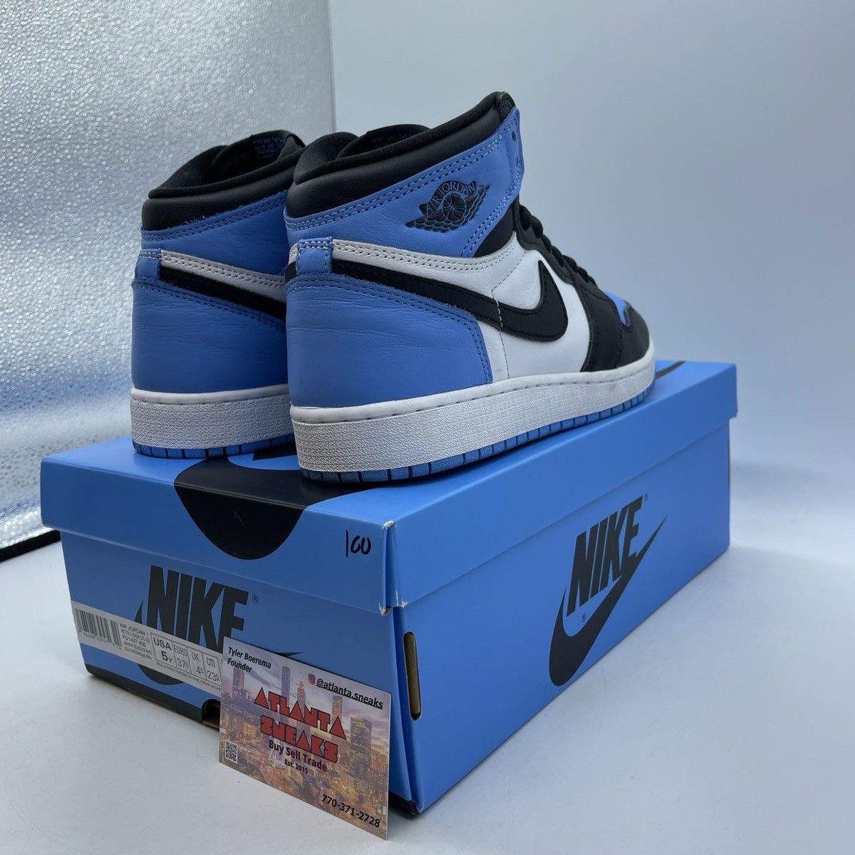 Jordan Brand Air Jordan 1 high UNC toe Size US 5 / IT 35 - 5 Thumbnail