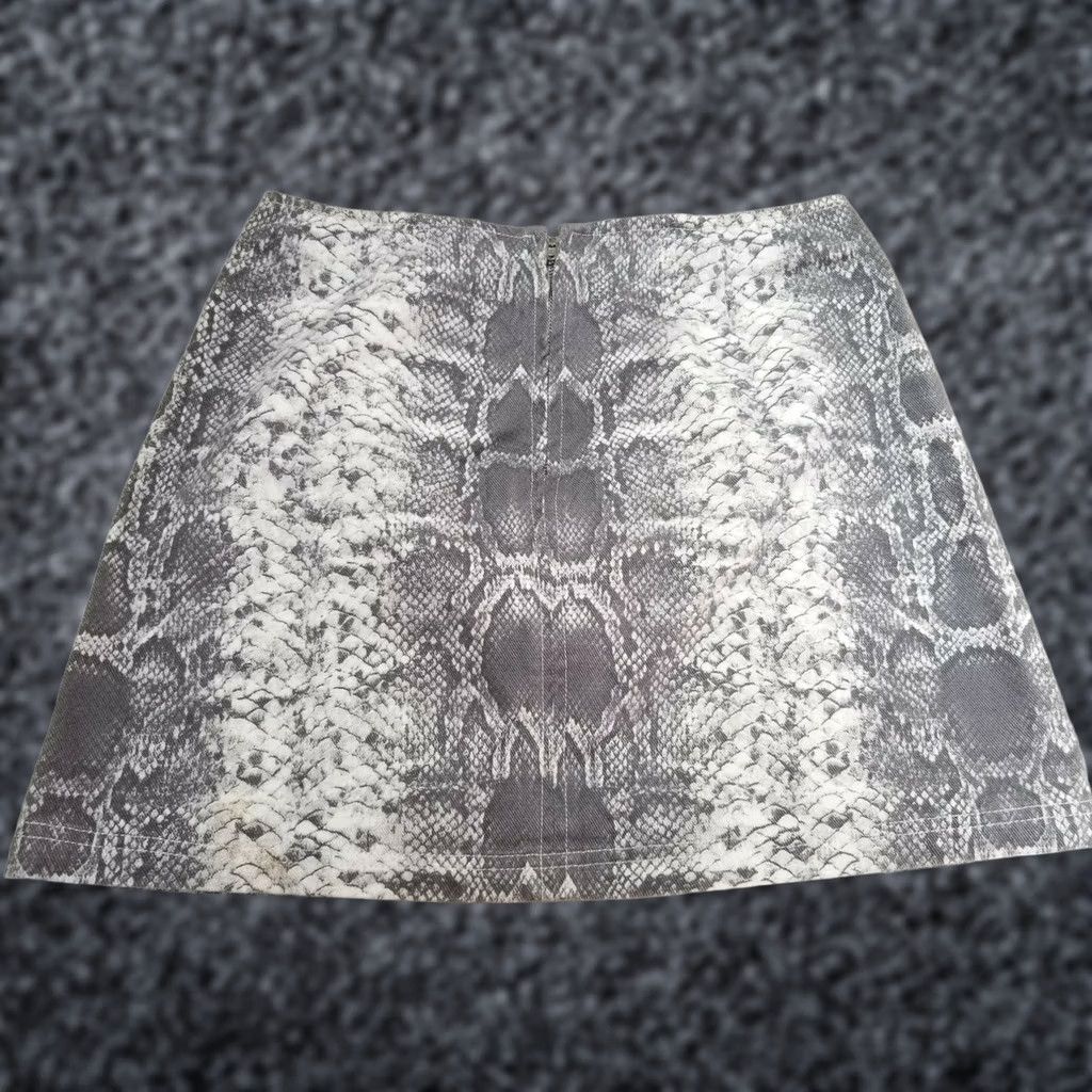 Urban Outfitters BDG Urban Outfitters Womens Snakeskin Mini Skirt Medium Back-Zip Cotton Size 32" / US 10 / IT 46 - 1 Thumbnail