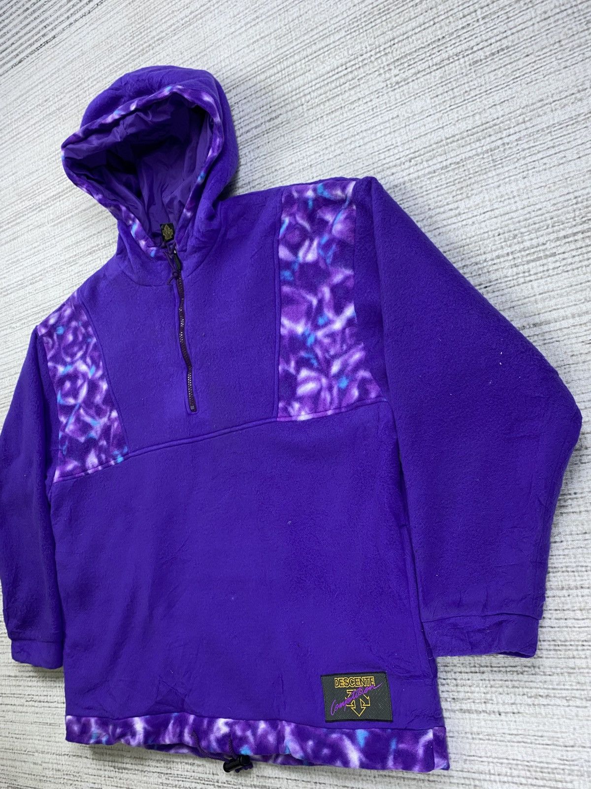 Descente Vintage Descente Half Zipper Sweater Hoodie Size US L / EU 52-54 / 3 - 4 Thumbnail