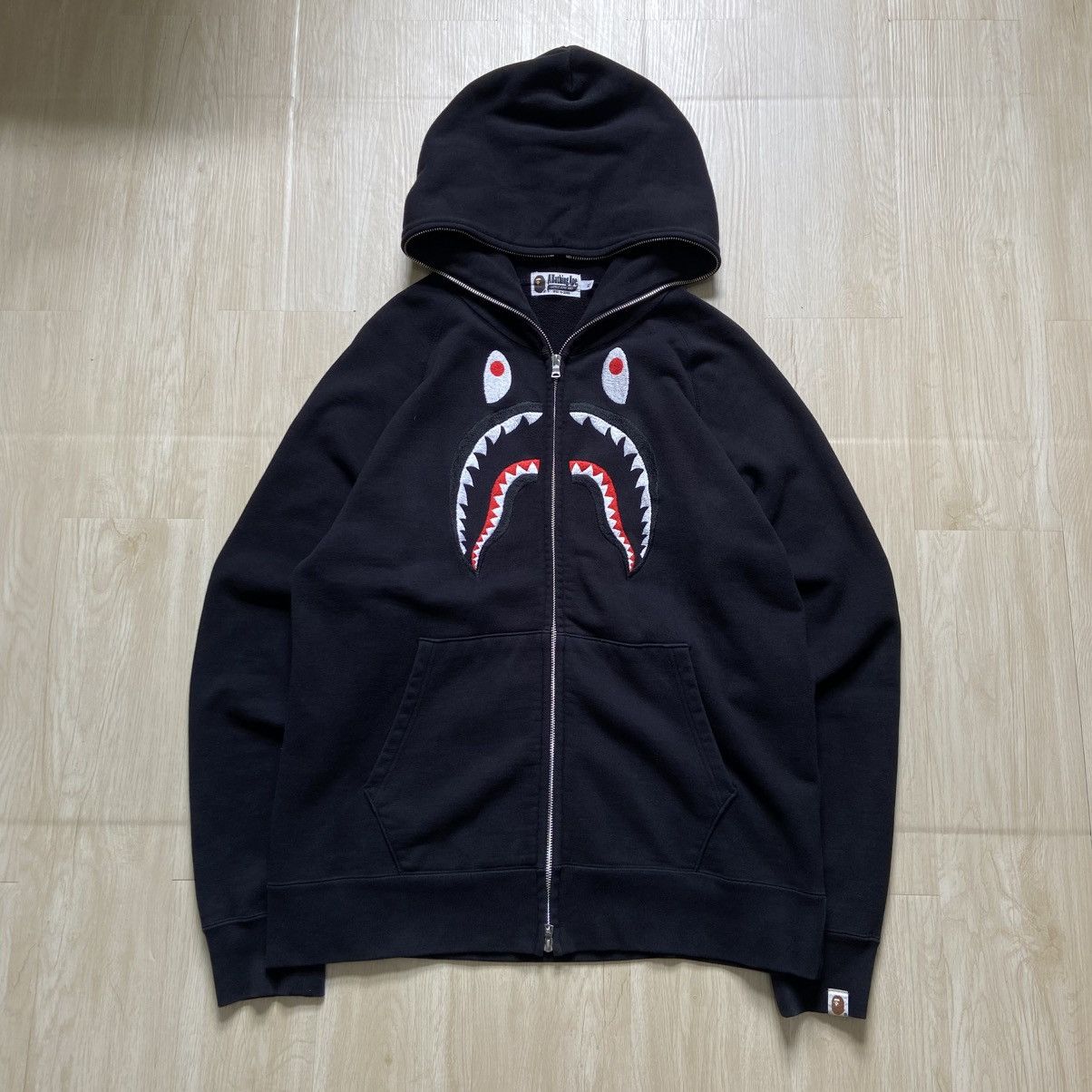 Bape A Bathing Ape BAPE EMBROIDERY SHARK FULL ZIP Size US XL / EU 56 / 4 - 1 Thumbnail