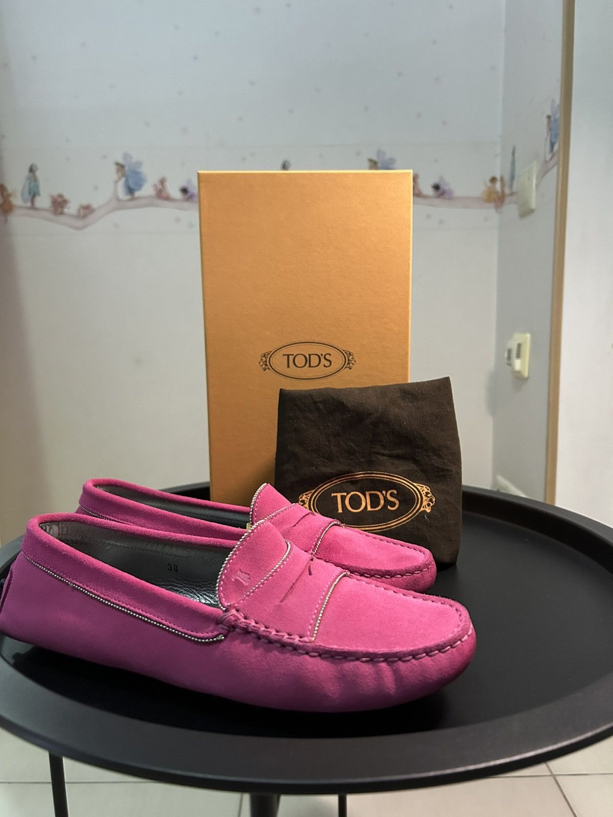 Tod's Tod’s pink suede rhinestone Gommino Loafers Size US 8 / IT 38 - 1 Thumbnail