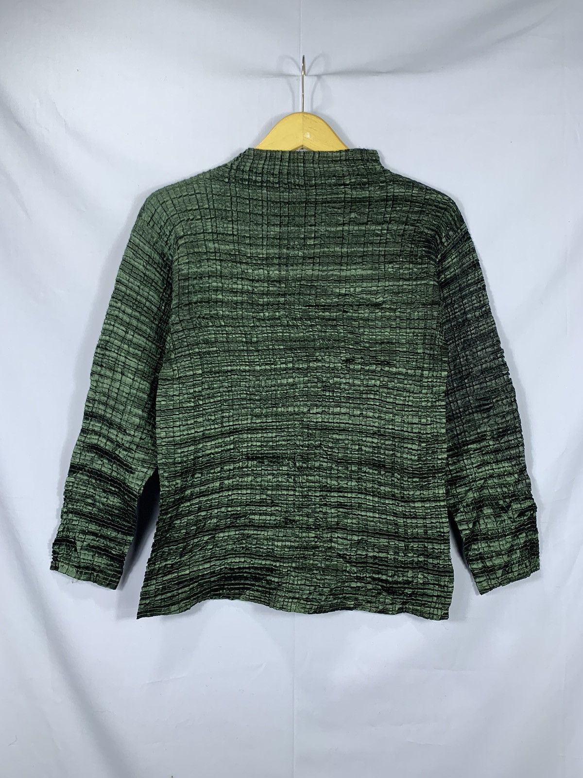 Issey Miyake UNDEFINED GREEN PLEATS KNITT ISSEY-STYLE OUTER Size US M / EU 48-50 / 2 - 3 Thumbnail