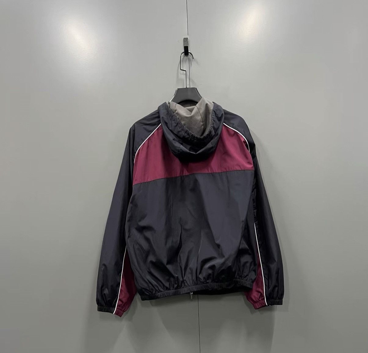Miu Miu Miu Miu 2025 Spring & Summer Color-block Hooded Jacket J41 Size XS / US 0-2 / IT 36-38 - 2 Thumbnail