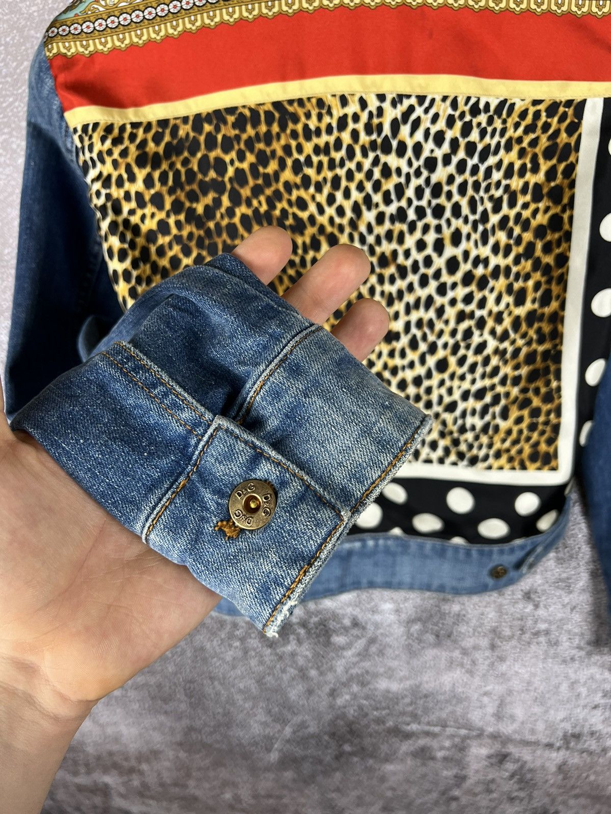 Designer × Dolce & Gabbana Dolce & Gabbana denim trucker jacket animal dotted ornaments Size M / US 6-8 / IT 42-44 - 21 Thumbnail