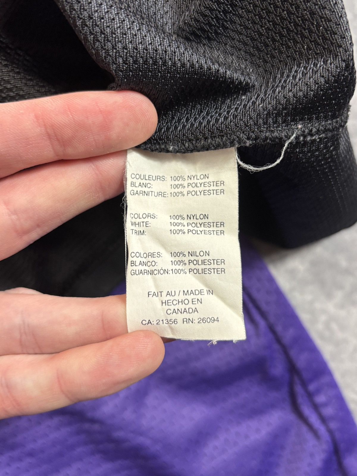 Champion 90s Vintage Toronto Raptors Shorts Carter Matching Suit Set Size US L / EU 52-54 / 3 - 8 Thumbnail
