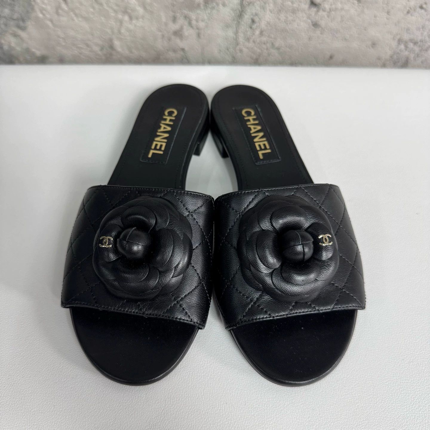 Chanel Chanel Camellia Slipper 39 New Size US 8.5 / IT 38.5 - 6 Thumbnail