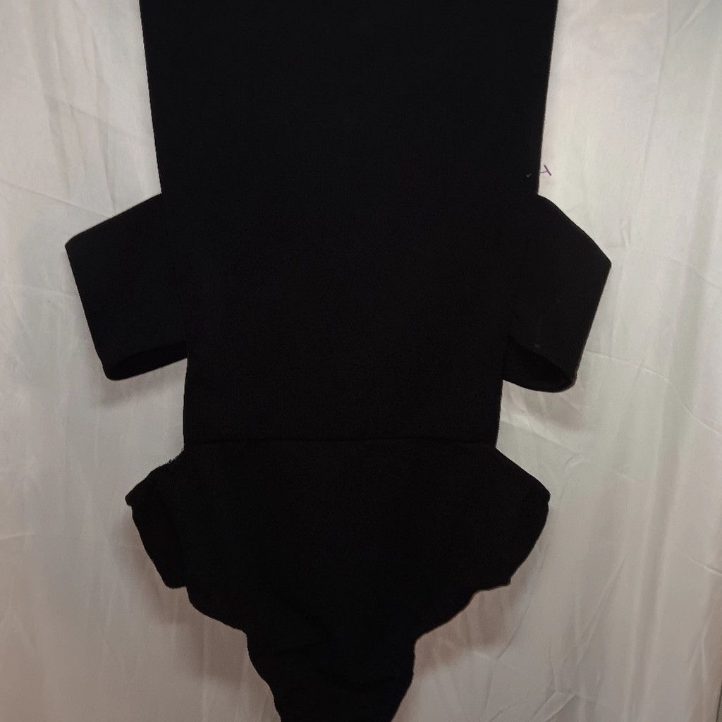 Missguided Missguided Black Bodysuit w/cut outs, very sexy, 8, NWOT Size M / US 6-8 / IT 42-44 - 5 Thumbnail