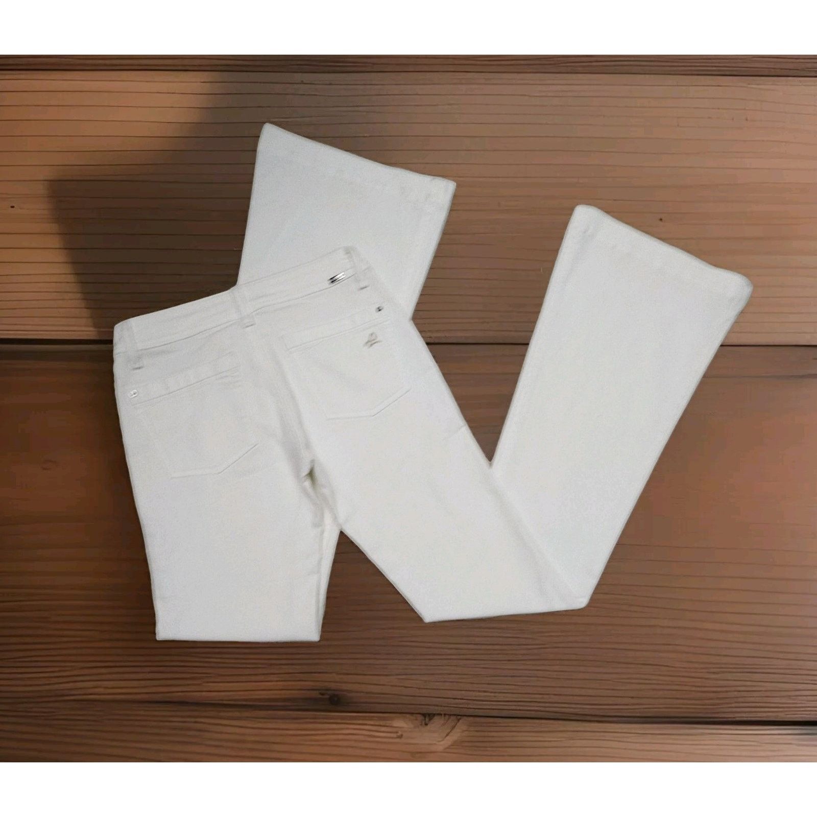 DL1961 DL1961 "Joy" 4 Way 360 High Rise Flare Jeans White Size 24 Size 24" / US 00 / IT 34 - 7 Thumbnail