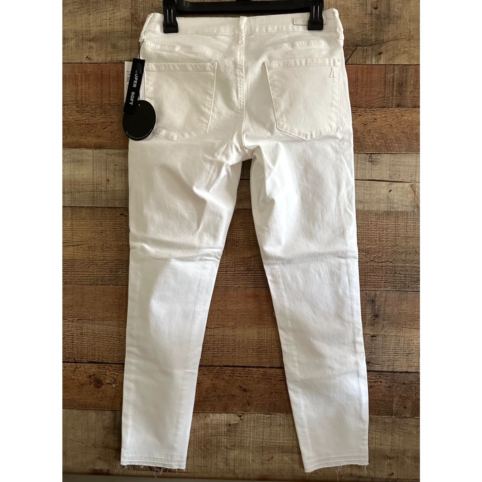 Vintage Articles Of Society Cropped Jeans Shirt Womens 28 White Slim 5-Pocket Denim High Rise NWT Size 28" / US 6 / IT 42 - 2 Thumbnail