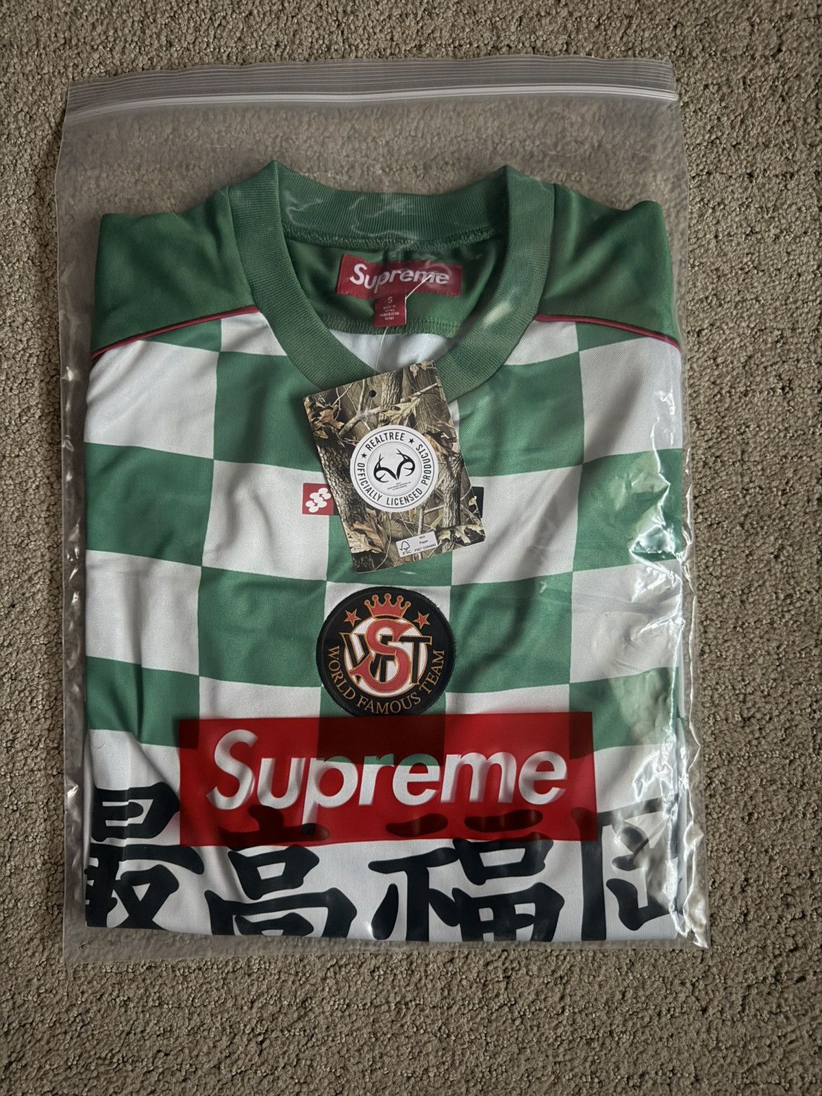 Supreme Supreme SS26 Checkerboard Soccer Jersey Green Medium New