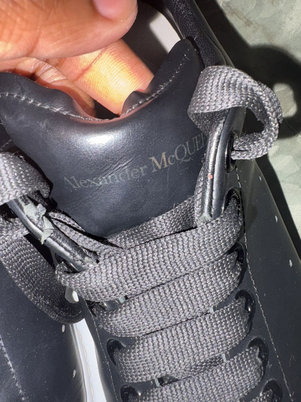 Alexander McQueen Alexander McQueen Oversized Black Size US 9 / EU 42 - 1 Thumbnail