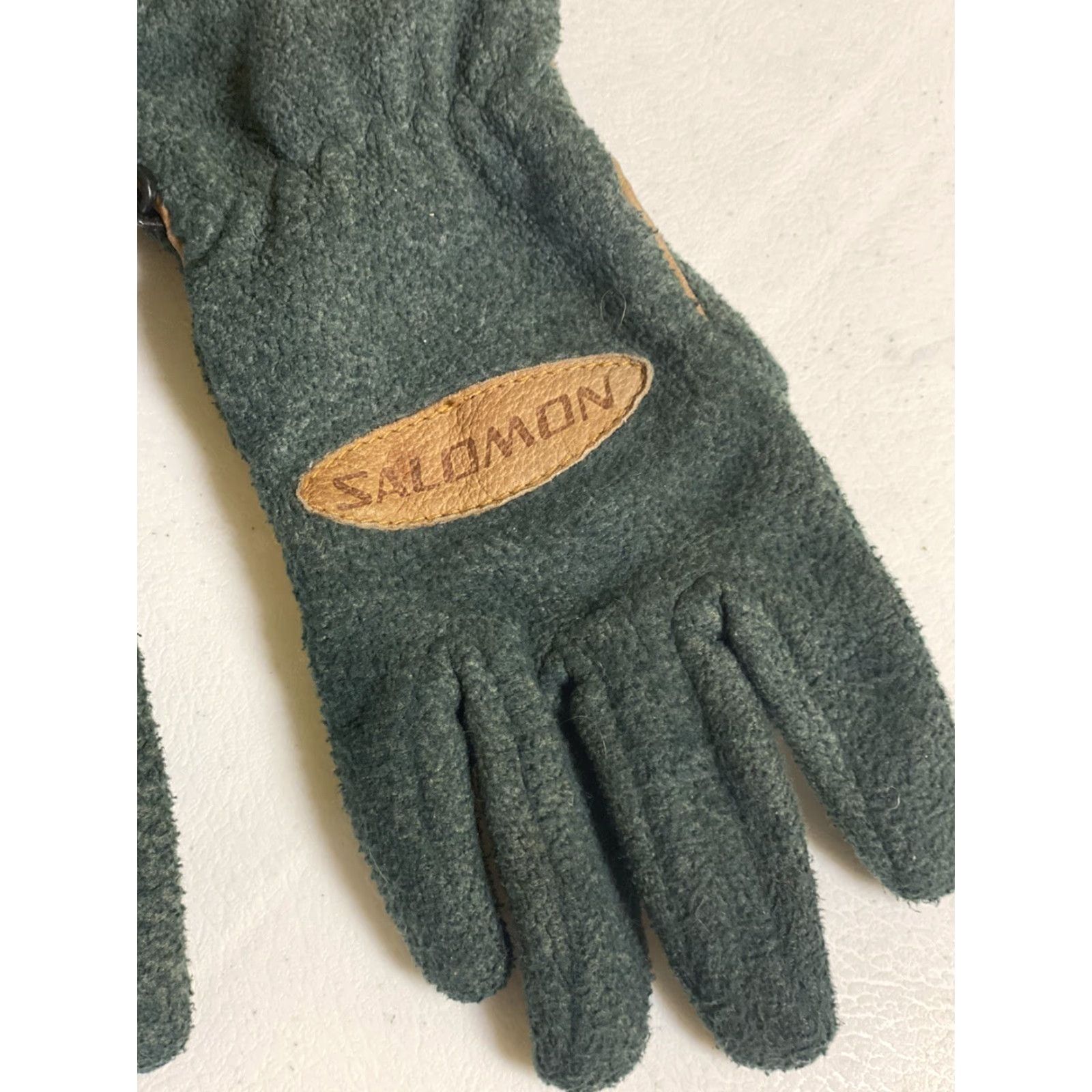 Salomon VINTAGE Salomon Gloves Mens Medium Green Fleece Leather Casual Ski Glove Size US M / EU 48-50 / 2 - 2 Thumbnail