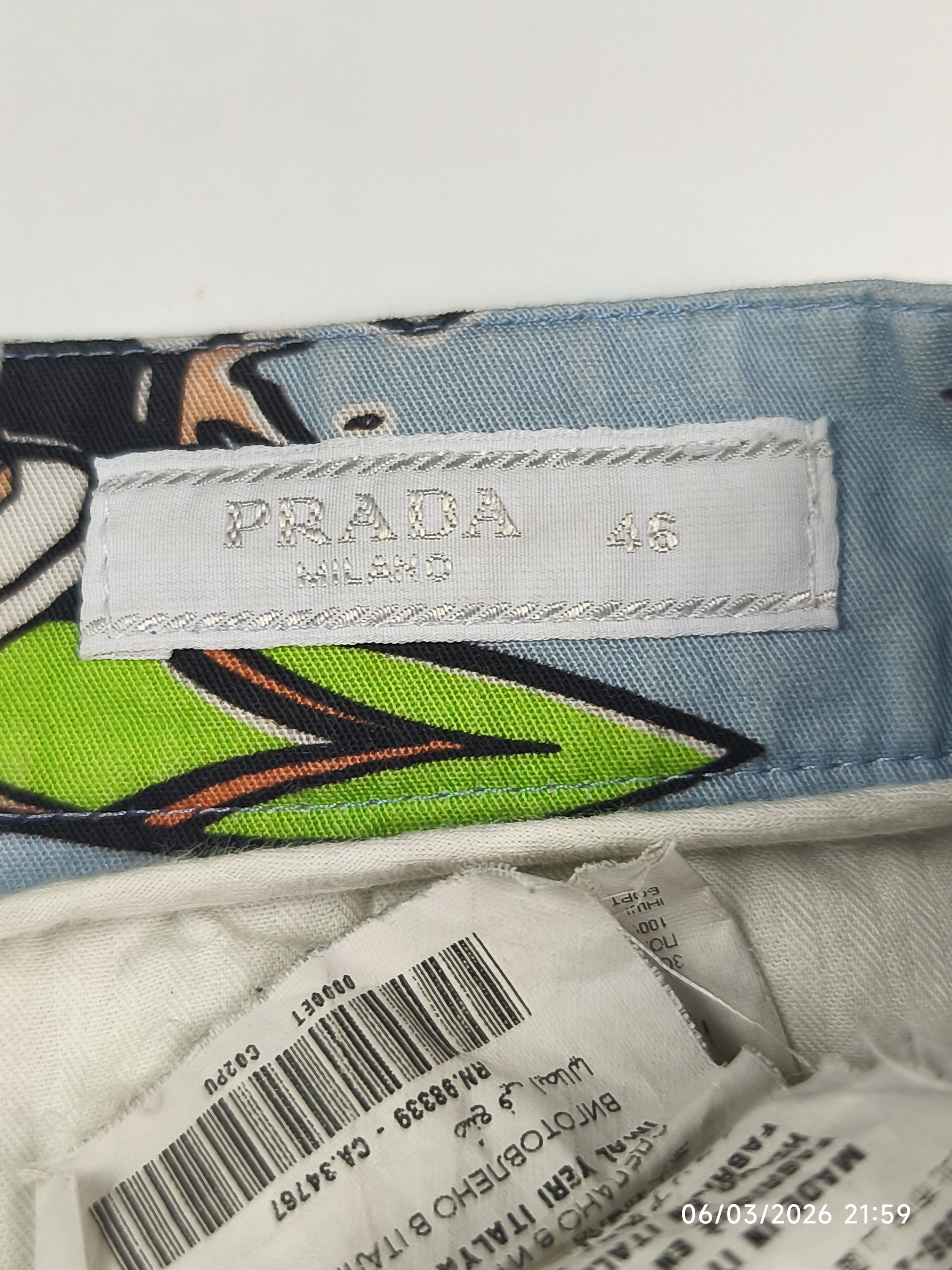 Prada Prada S/S 12 - surf print short Size US 33 - 15 Thumbnail
