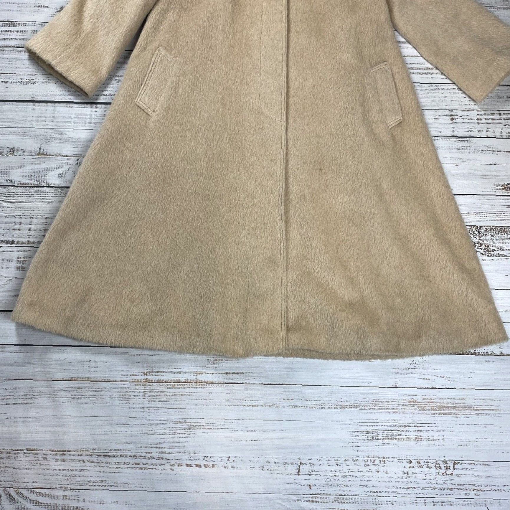 Sears VINTAGE 1970s Sears Women's Coat Mohair Beige Long Formal M/L Made in England Size M / US 6-8 / IT 42-44 - 3 Thumbnail