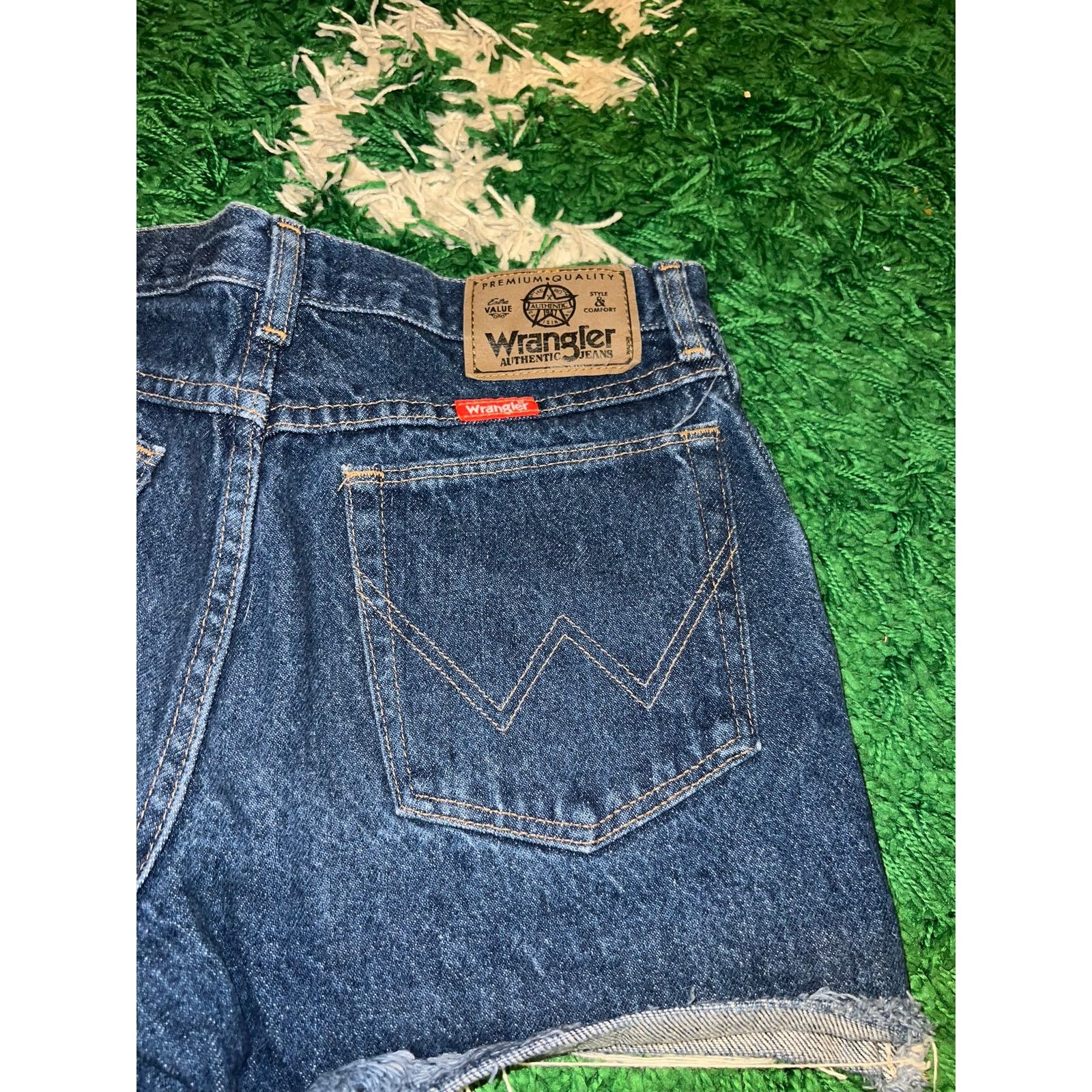 Wrangler Y2K Wrangler Denim Shorts Jorts Low Cut Blue 2000s 29 CUT Size 29" - 8 Thumbnail