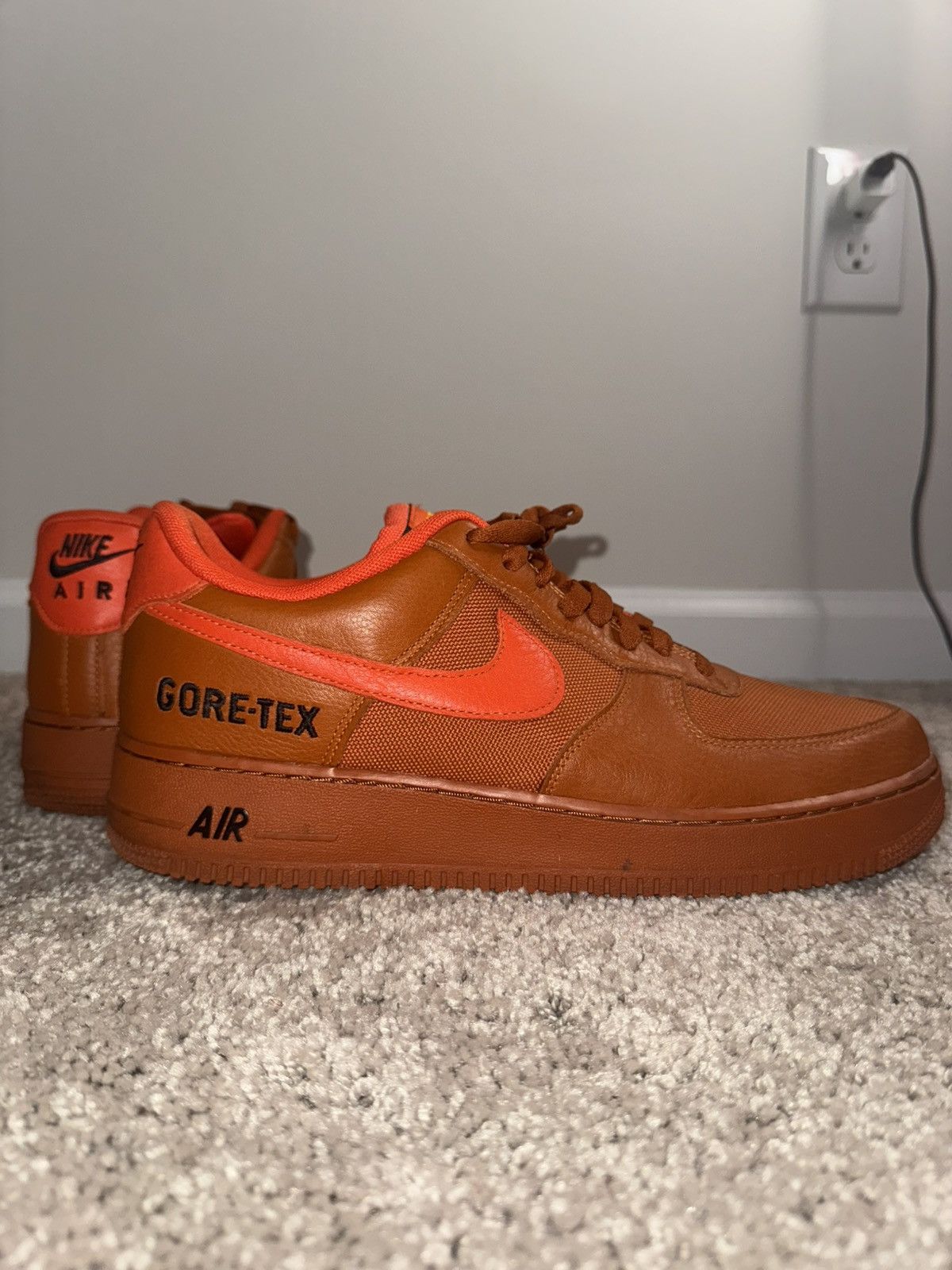 Nike Nike Gore-Tex Air Force 1 Low (Size 11) Size US 11 / EU 44 - 9 Thumbnail