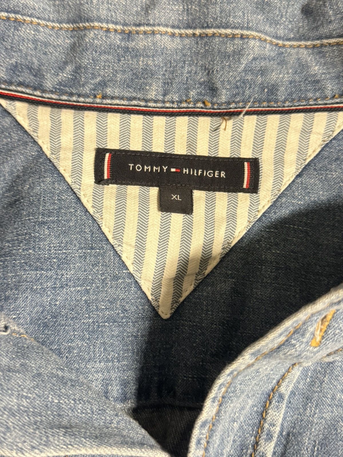 Tommy Hilfiger Tommy Hilfiger Demin Jacket Size US XL / EU 56 / 4 - 6 Thumbnail