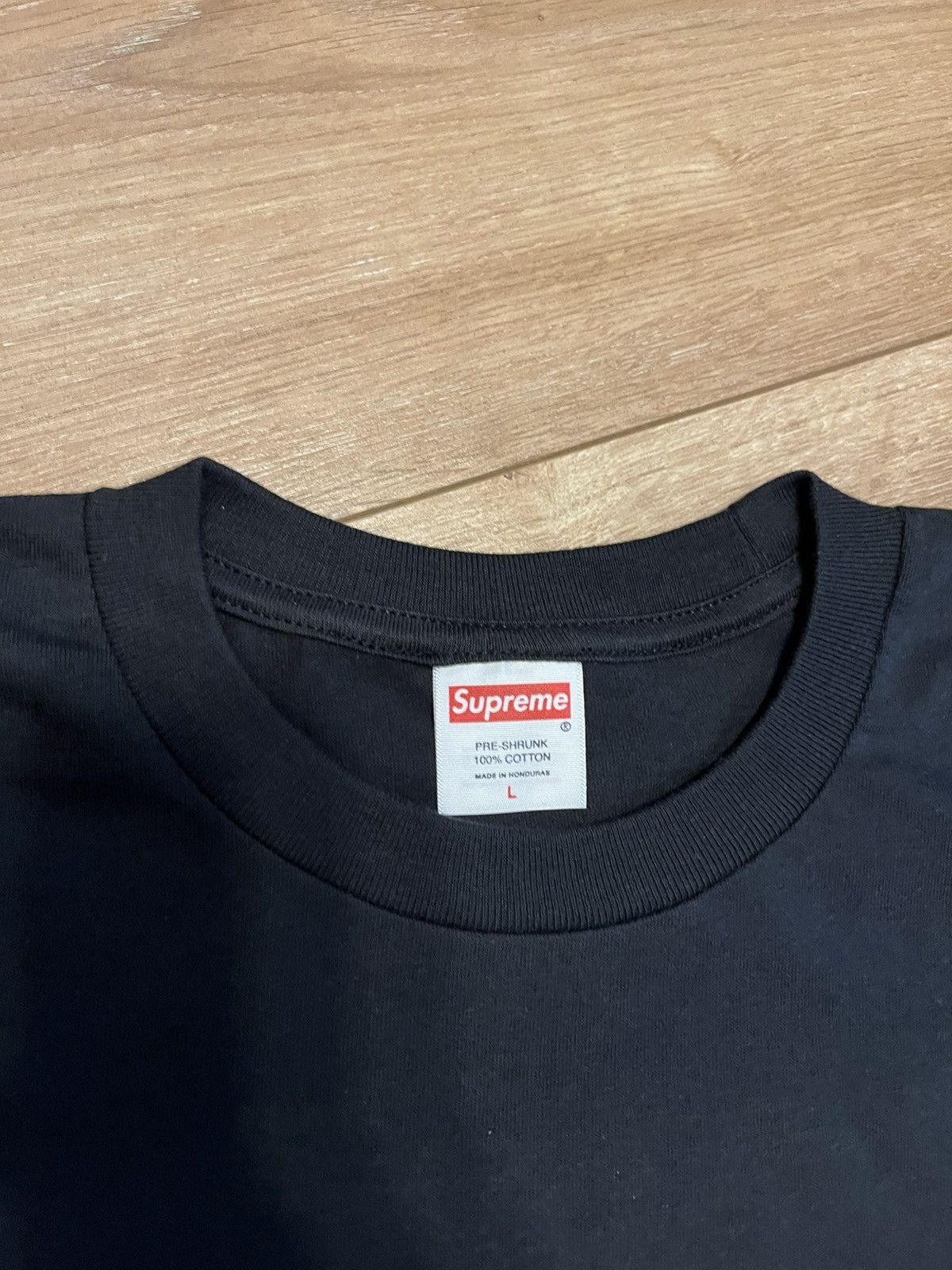 Damien Hirst × Supreme Supreme / Damien hirst tee Size US L / EU 52-54 / 3 - 3 Thumbnail
