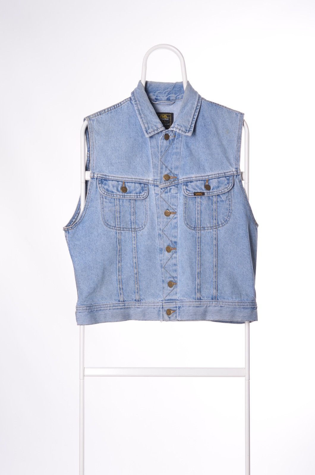 Lee Riders Lee 80s denim vest sleeve less size L Union made Size US L / EU 52-54 / 3 - 1 Thumbnail