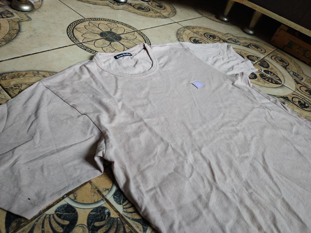 Acne Studios Acne Studios Face Patch Logo T-Shirt Beige Size L Size US L / EU 52-54 / 3 - 13 Thumbnail