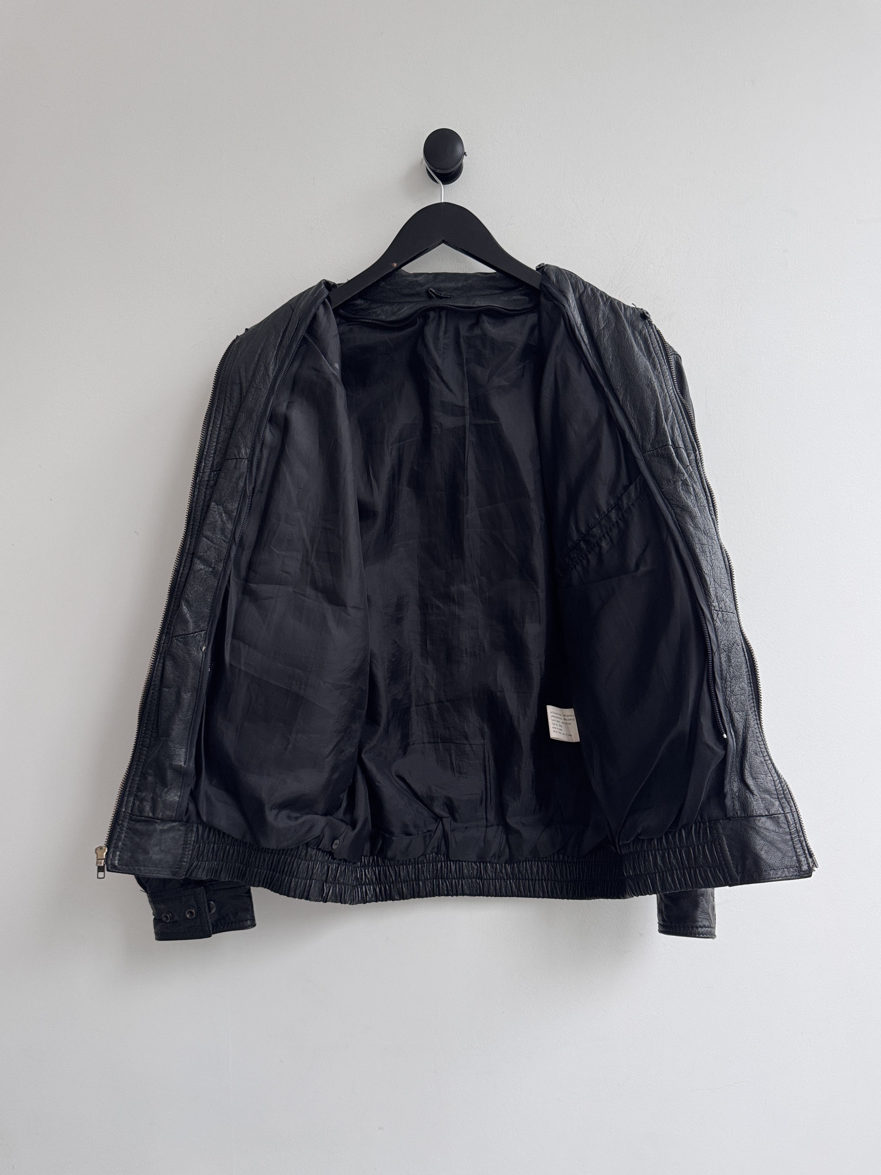 Genuine Leather Vintage Top-Grain A-2 Black Leather Jacket Size US M / EU 48-50 / 2 - 3 Thumbnail