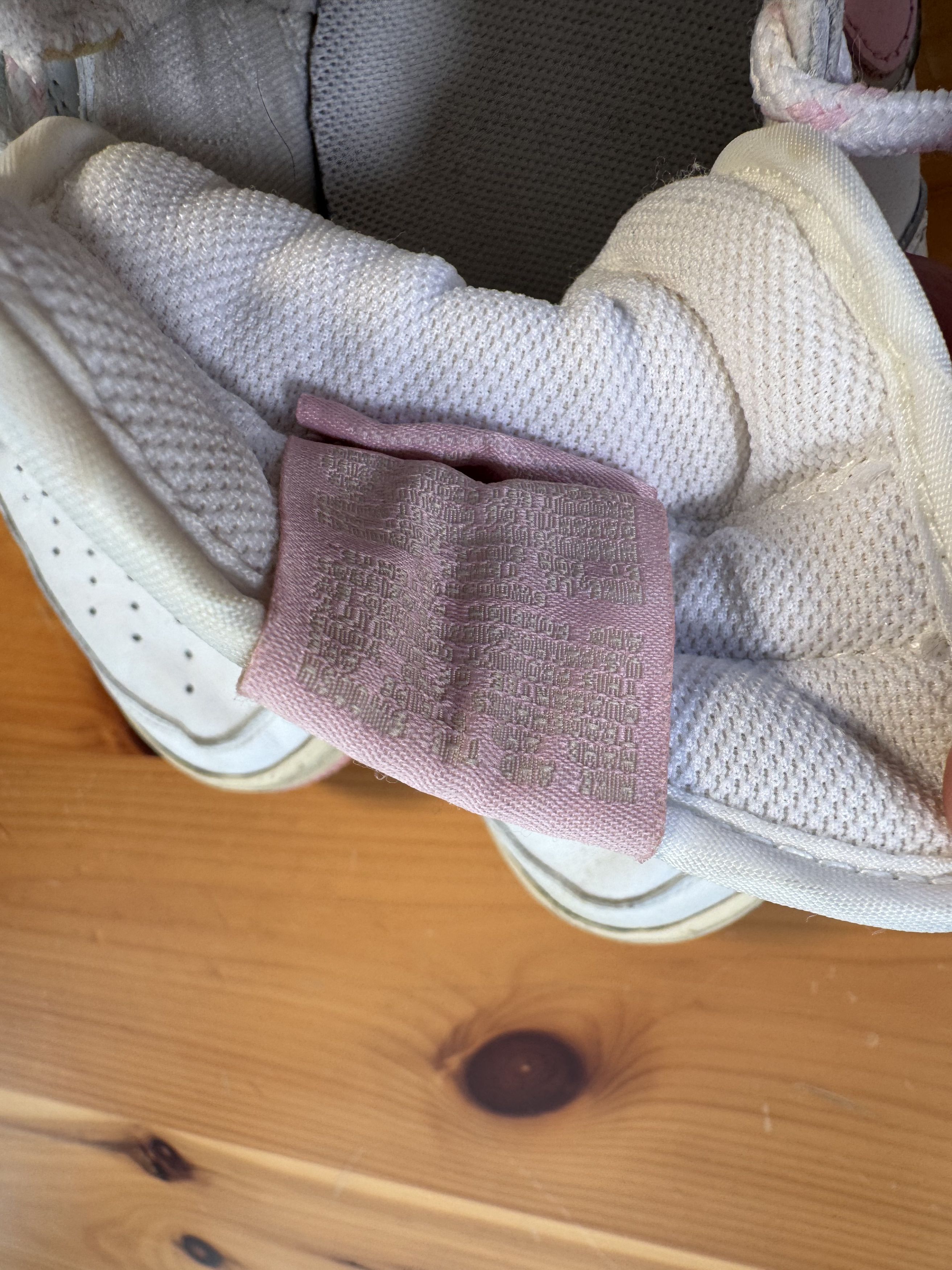 Nike 2005 Nike Wmns Air Force 1 Mid 'White Shy Pink' double Size US 7.5 / EU 40-41 - 8 Thumbnail