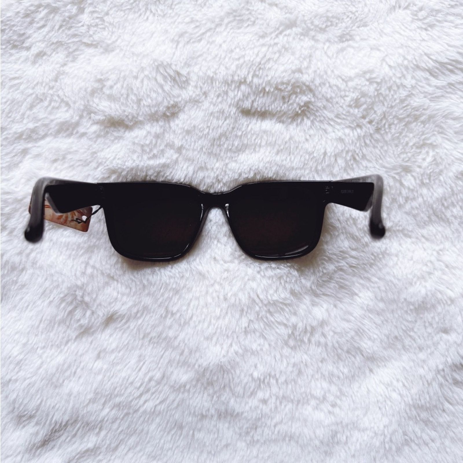 Other Cedric Black w/ Blue Lenses Mirrored Sunglasses Size ONE SIZE - 12 Thumbnail