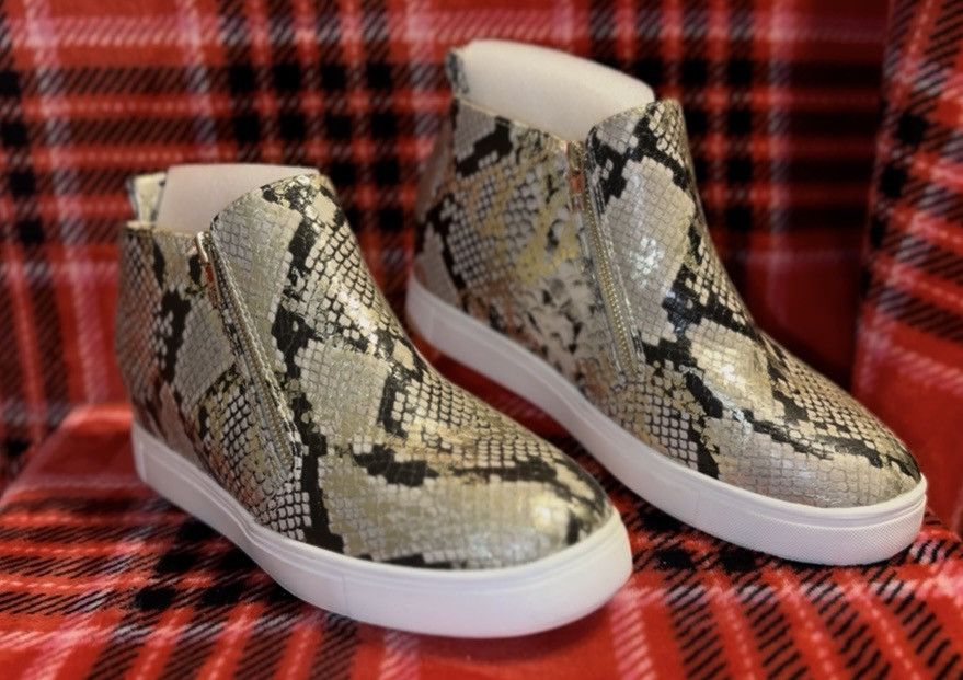Other High quality Snake skin women's boots Size US 8 / IT 38 - 8 Thumbnail